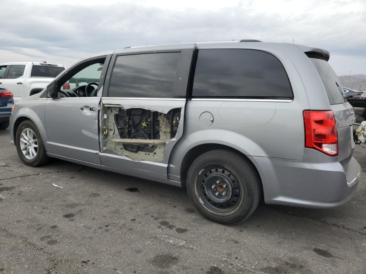 2019 Dodge Caravan VIN 2C4RDGCG4KR718320 Copart auction photo, side damage thumbnail 2