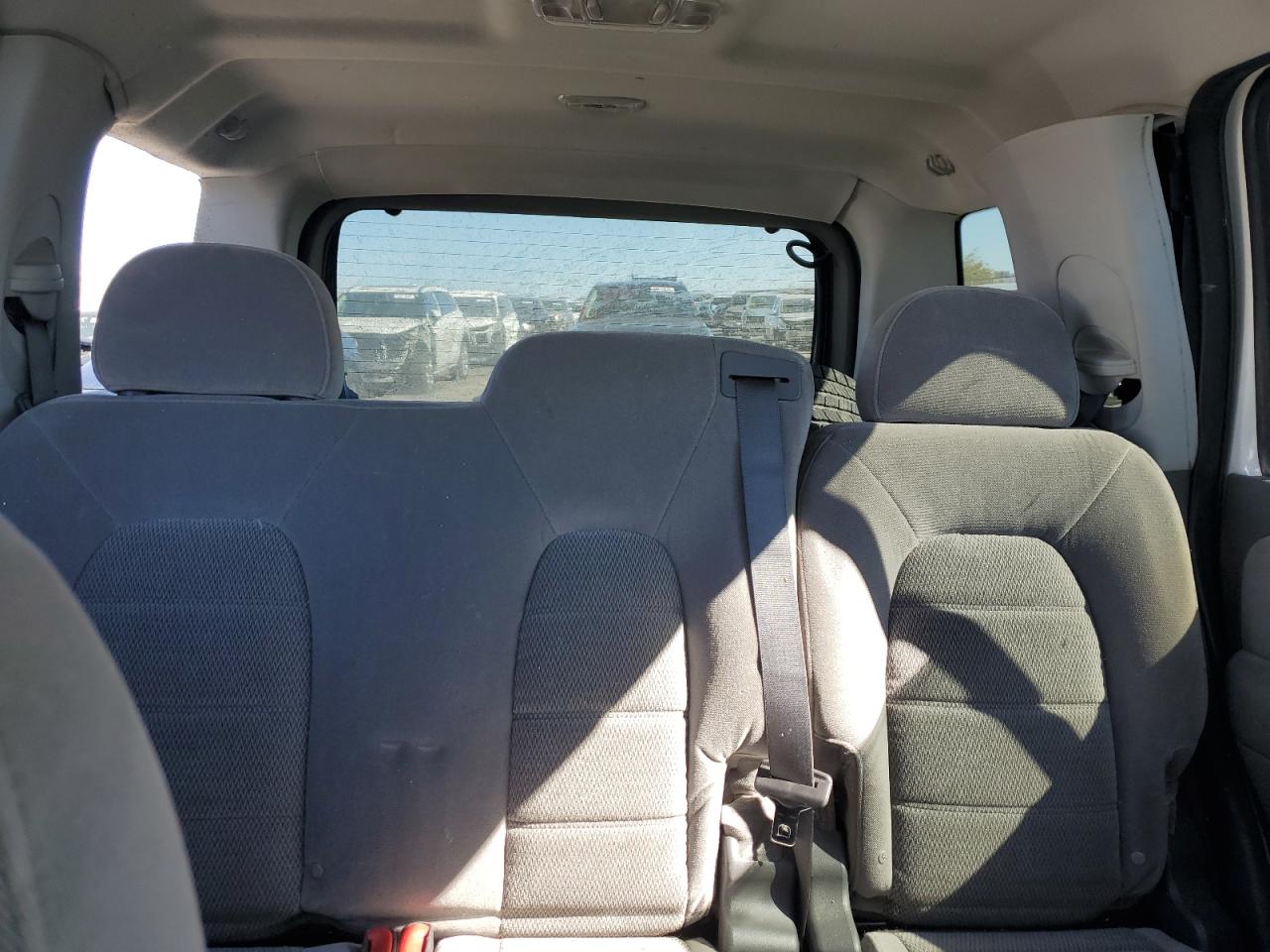2005 Ford Explorer VIN 1FMZU73K45UA21737 Copart auction photo, all over damage thumbnail 10