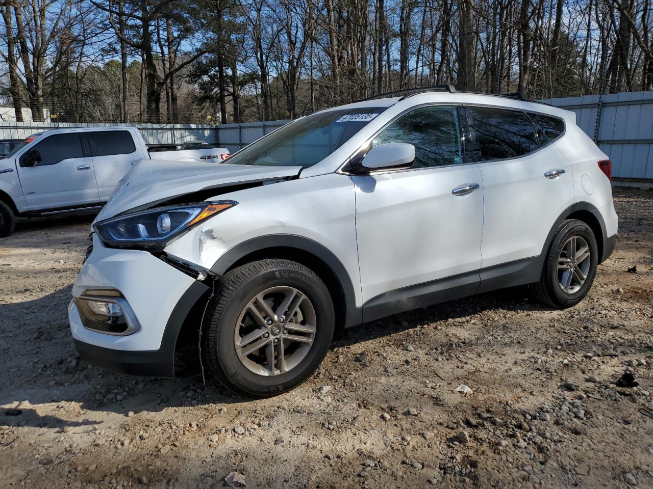 2017 Hyundai Santa Fe VIN 5NMZU3LB2HH010650