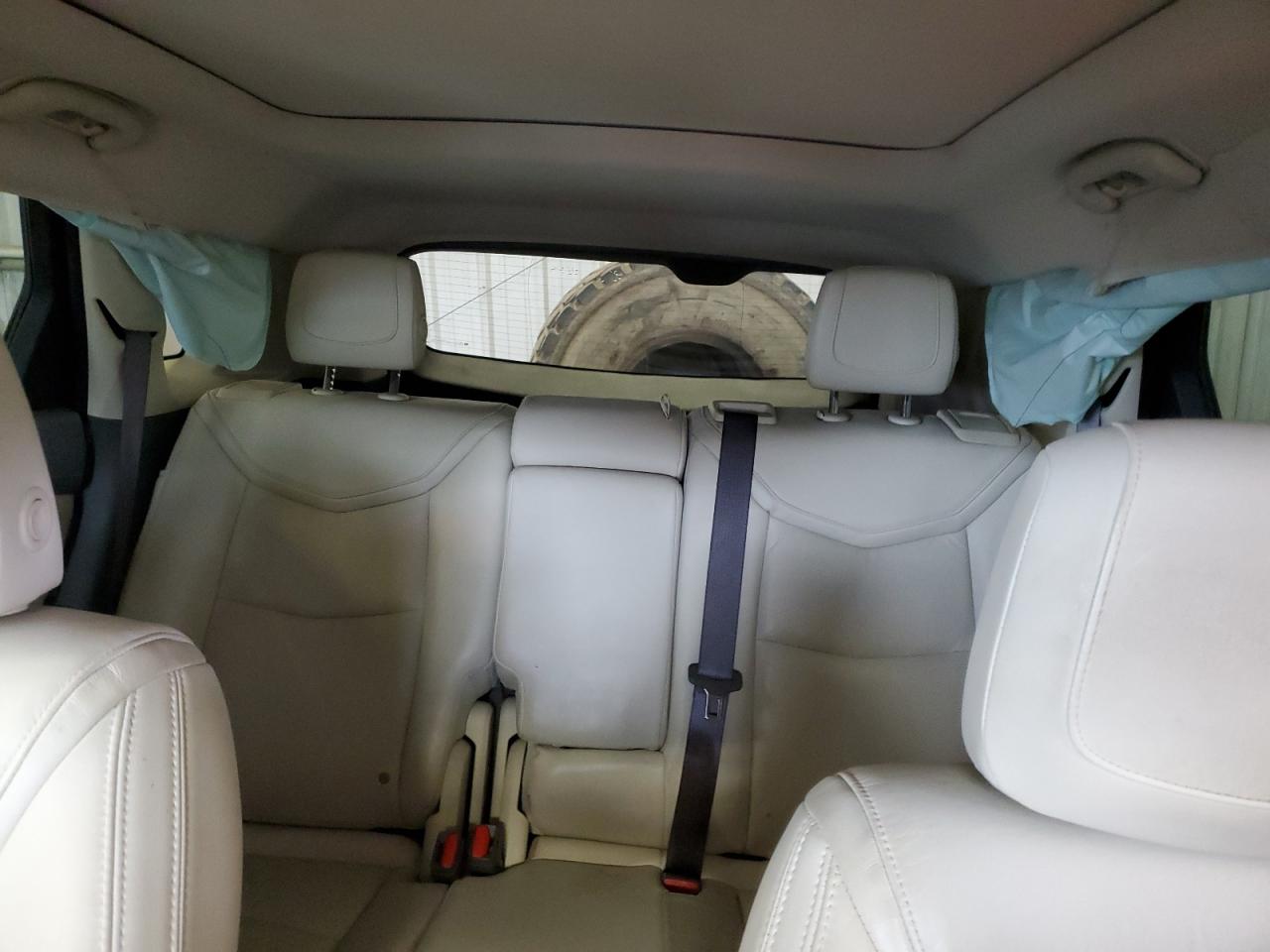 2017 Cadillac XT5 VIN 1GYKNBRS1HZ281012 Copart auction photo, rear end / side damage thumbnail 10