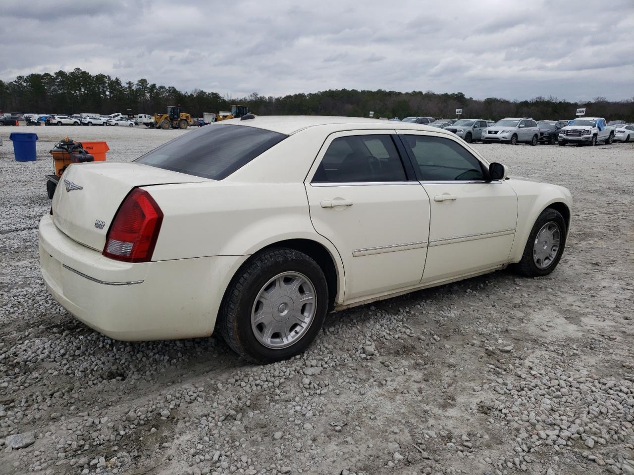 2006 Chrysler 300 VIN 2C3KA53GX6H193021 Copart auction photo, side damage thumbnail 3