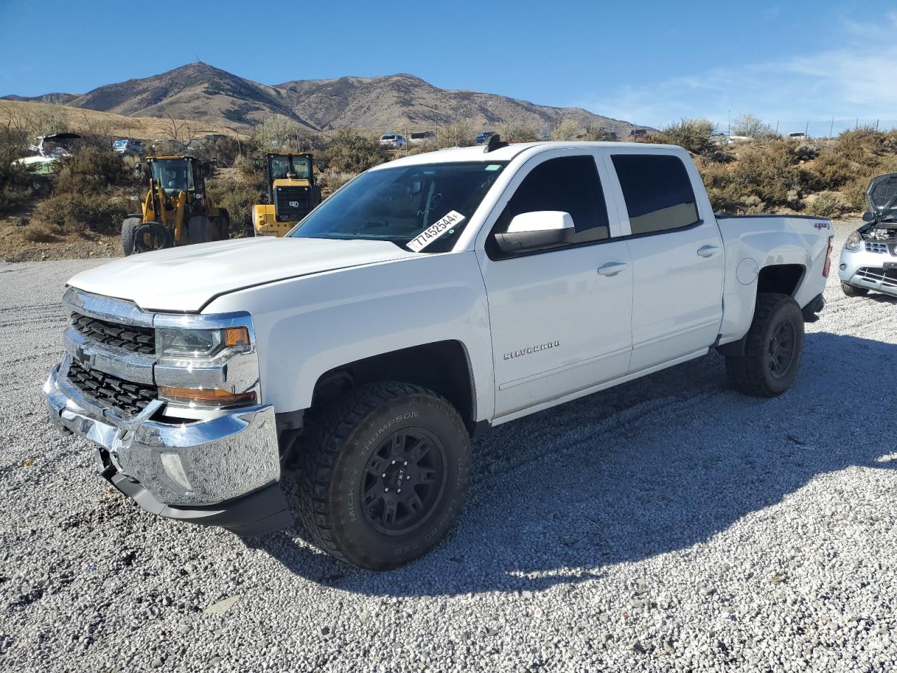 2018 Chevrolet Silverado VIN 3GCUKREC2JG164270
