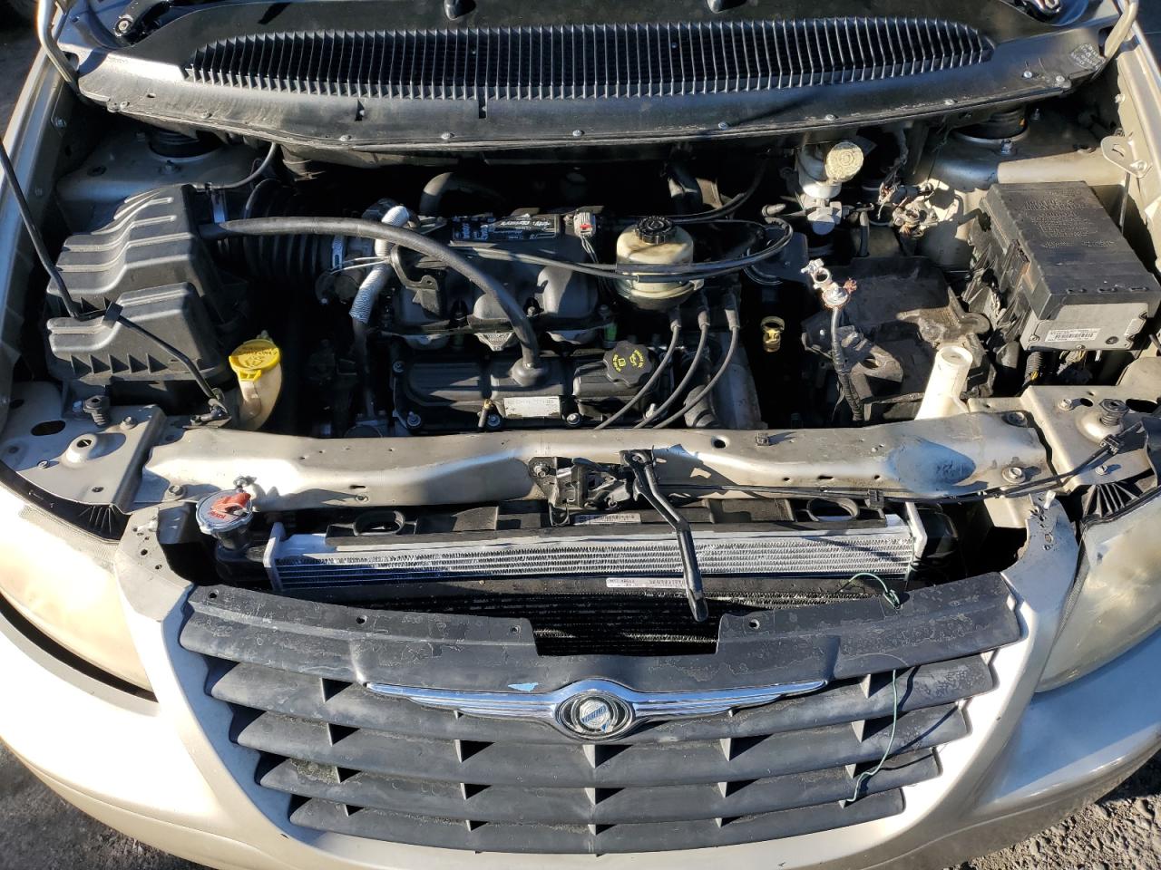 2005 Chrysler Town & Country VIN 1C4GP45R85B378278 Copart auction photo, rear end damage thumbnail 12
