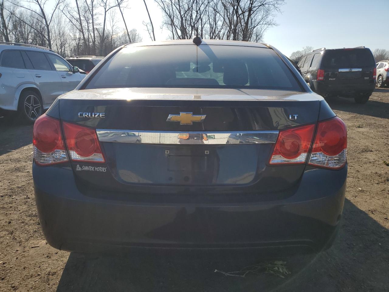2015 Chevrolet Cruze VIN 1G1PC5SB6F7206482 Copart auction photo, front end / minor dent/scratches damage thumbnail 6