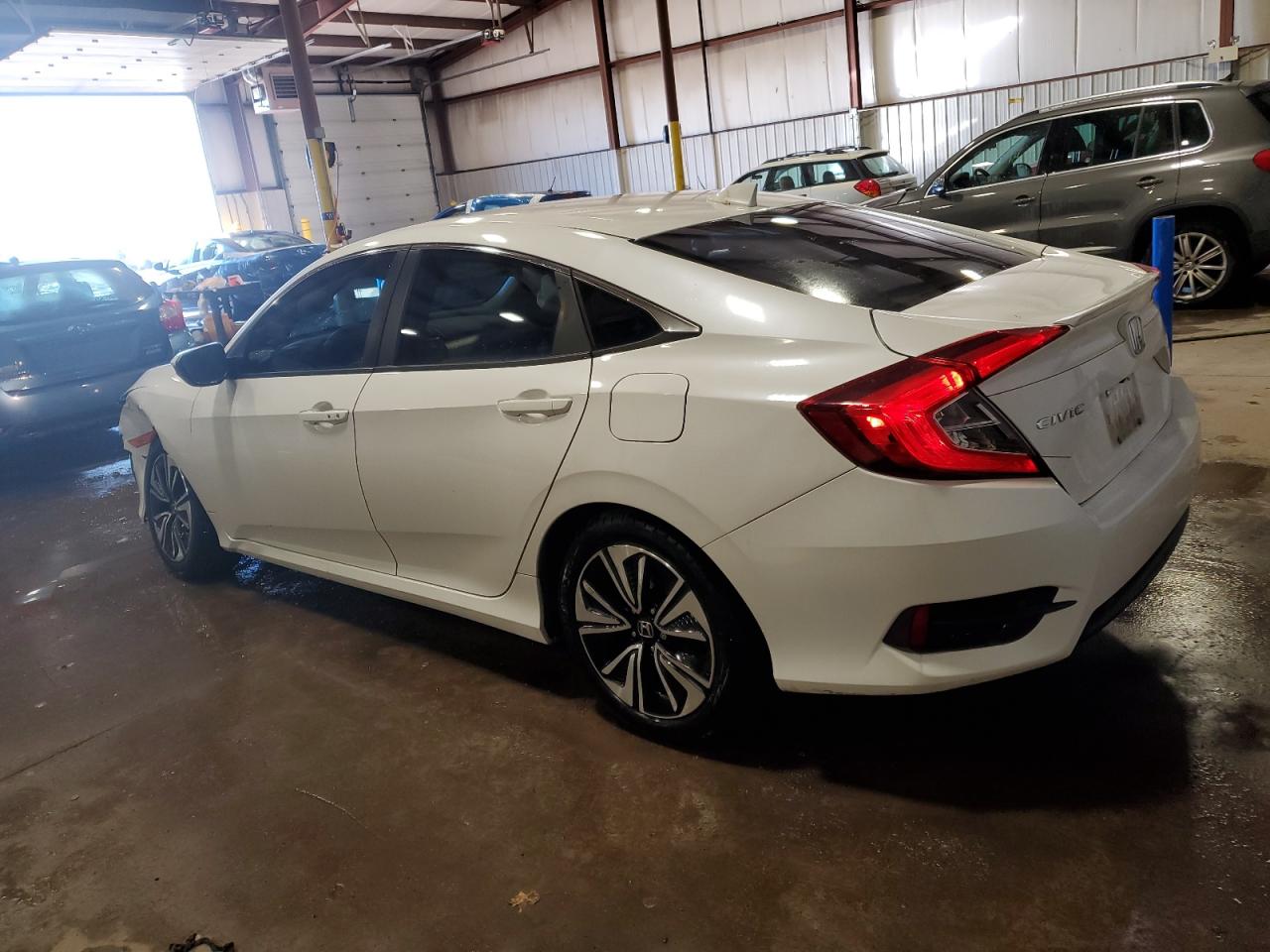 2016 Honda Civic VIN 19XFC1F43GE212409 Copart auction photo, front end / undercarriage damage thumbnail 2