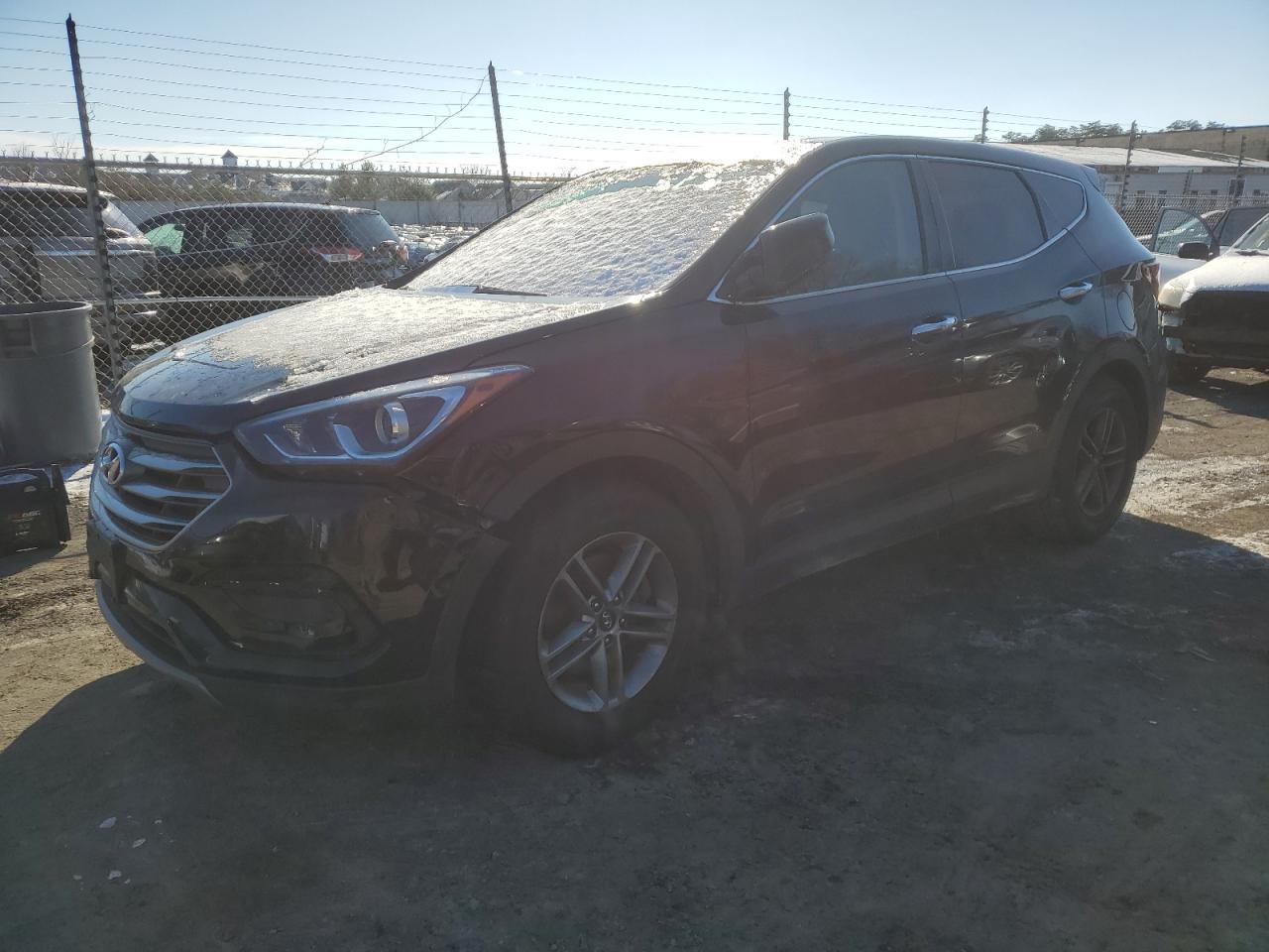 2017 Hyundai Santa Fe VIN 5NMZT3LB0HH045772