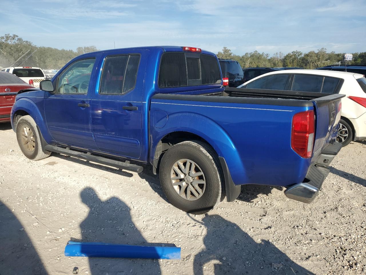 2015 Nissan Navara (Frontier) VIN 1N6AD0ERXFN715201 Copart auction photo, rear end / front end damage thumbnail 2
