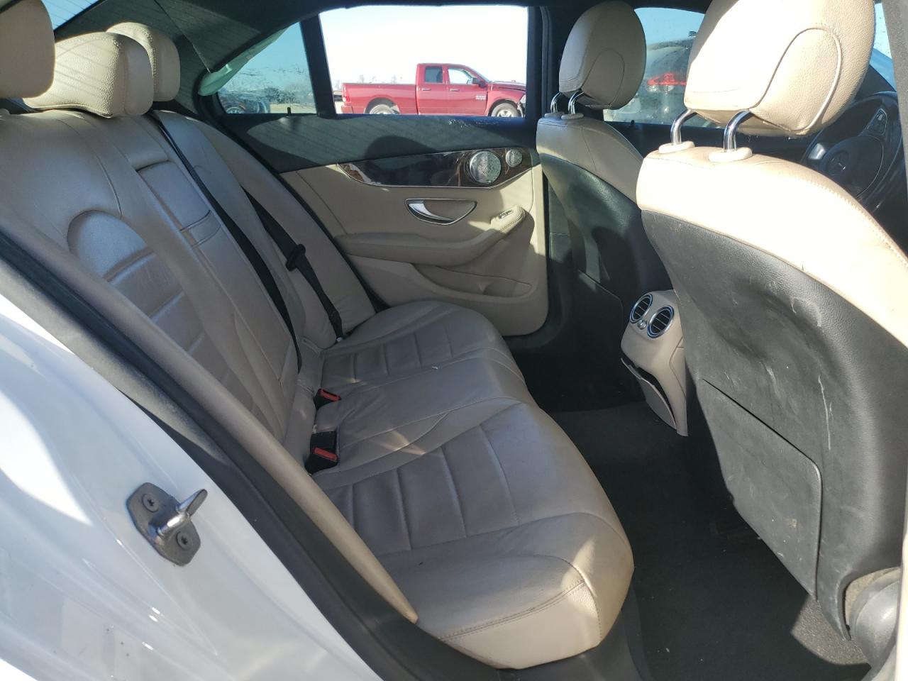 2018 Mercedes-Benz C-klasse VIN 55SWF4JB2JU260465 Copart auction photo, front end / minor dent/scratches damage thumbnail 10
