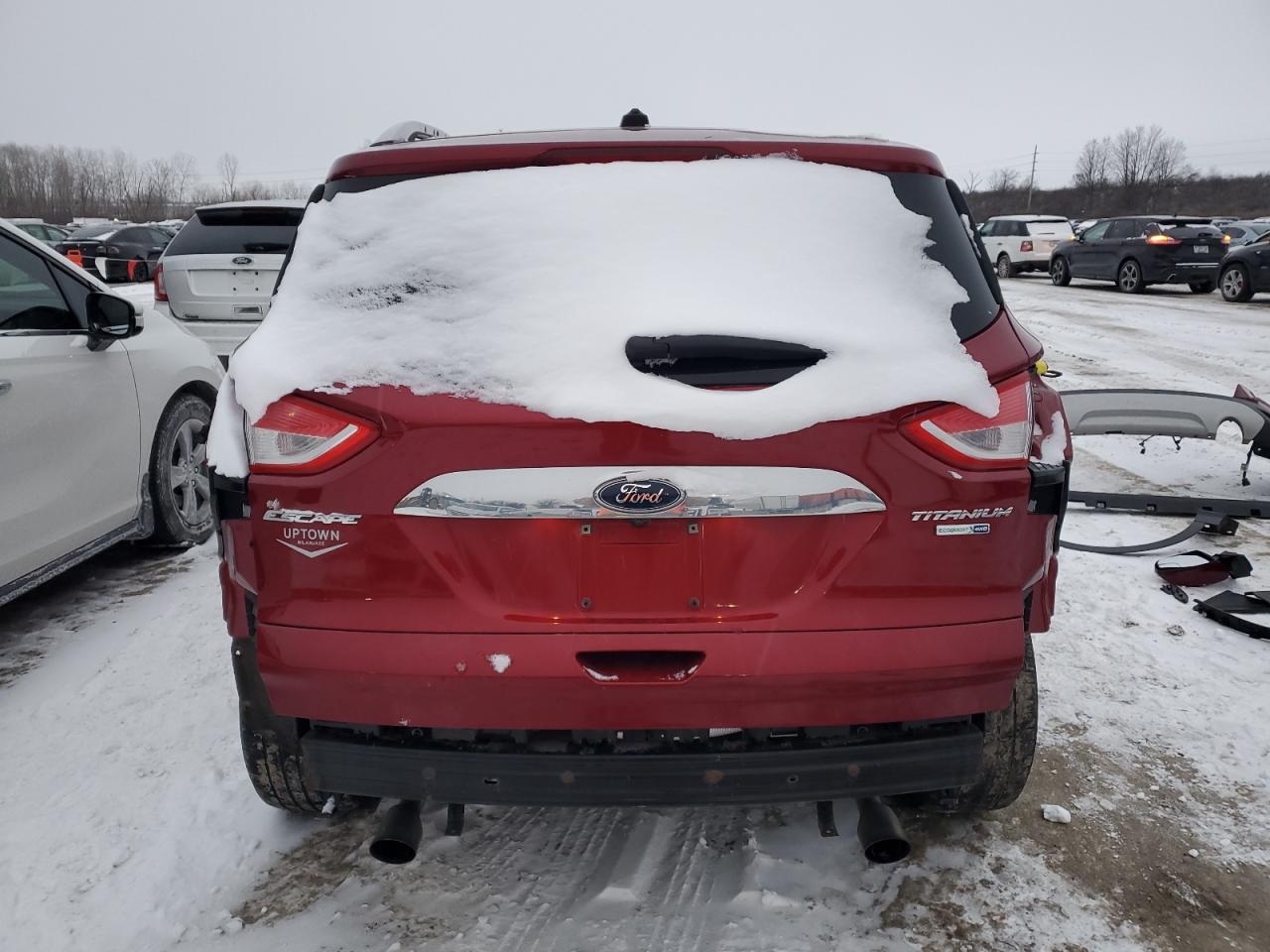 2016 Ford Escape VIN 1FMCU9JXXGUA62330 Copart auction photo, side / rear end damage thumbnail 6