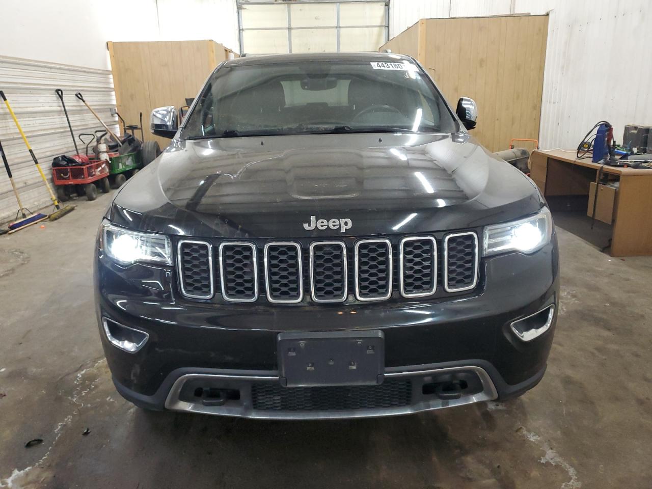 2018 Jeep Grand Cherokee VIN 1C4RJFBG2JC316243 Copart auction photo, rear end damage thumbnail 5