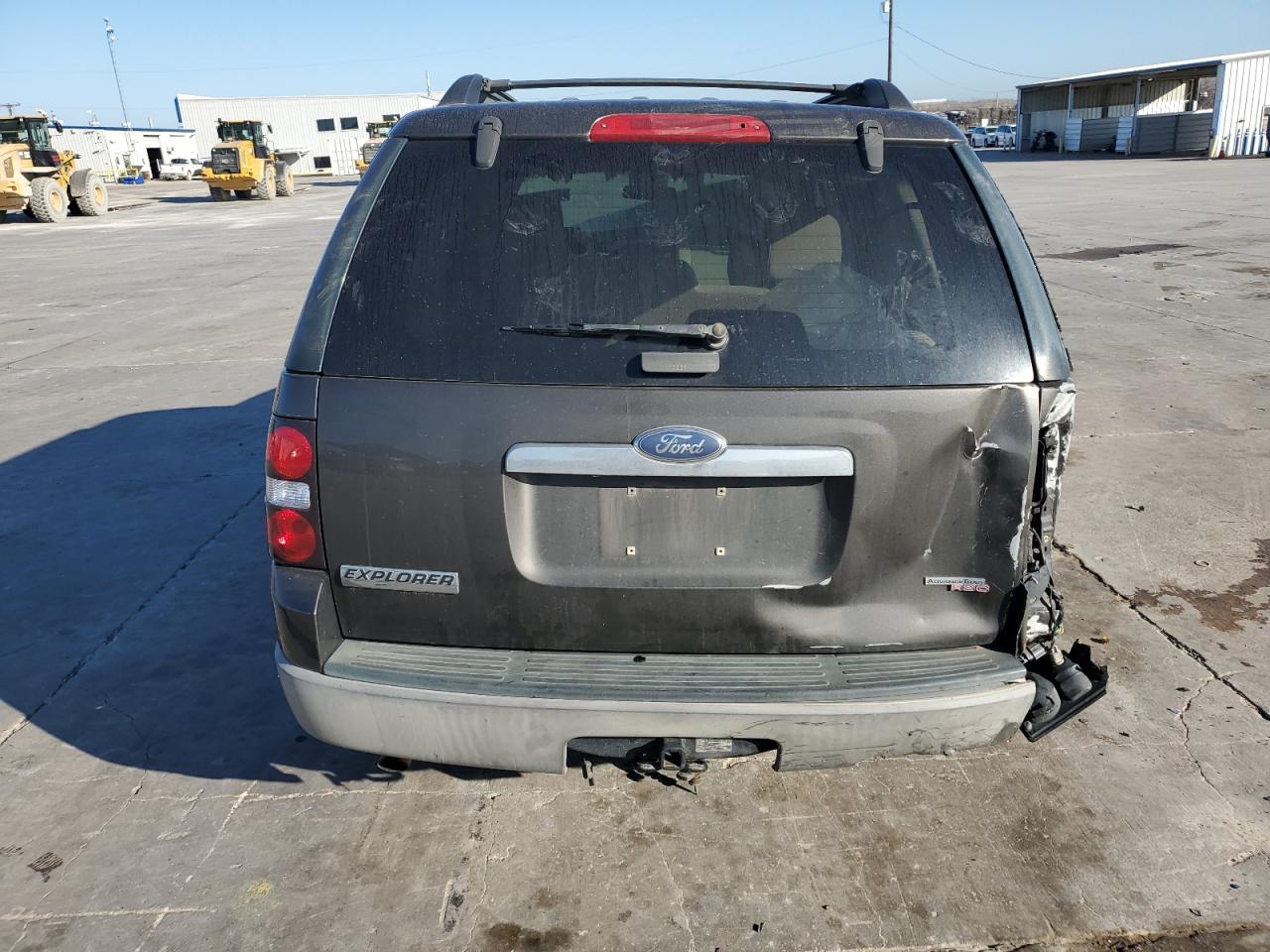2006 Ford Explorer VIN 1FMEU62E96ZA06577 Copart auction photo, front end / rear end damage thumbnail 6