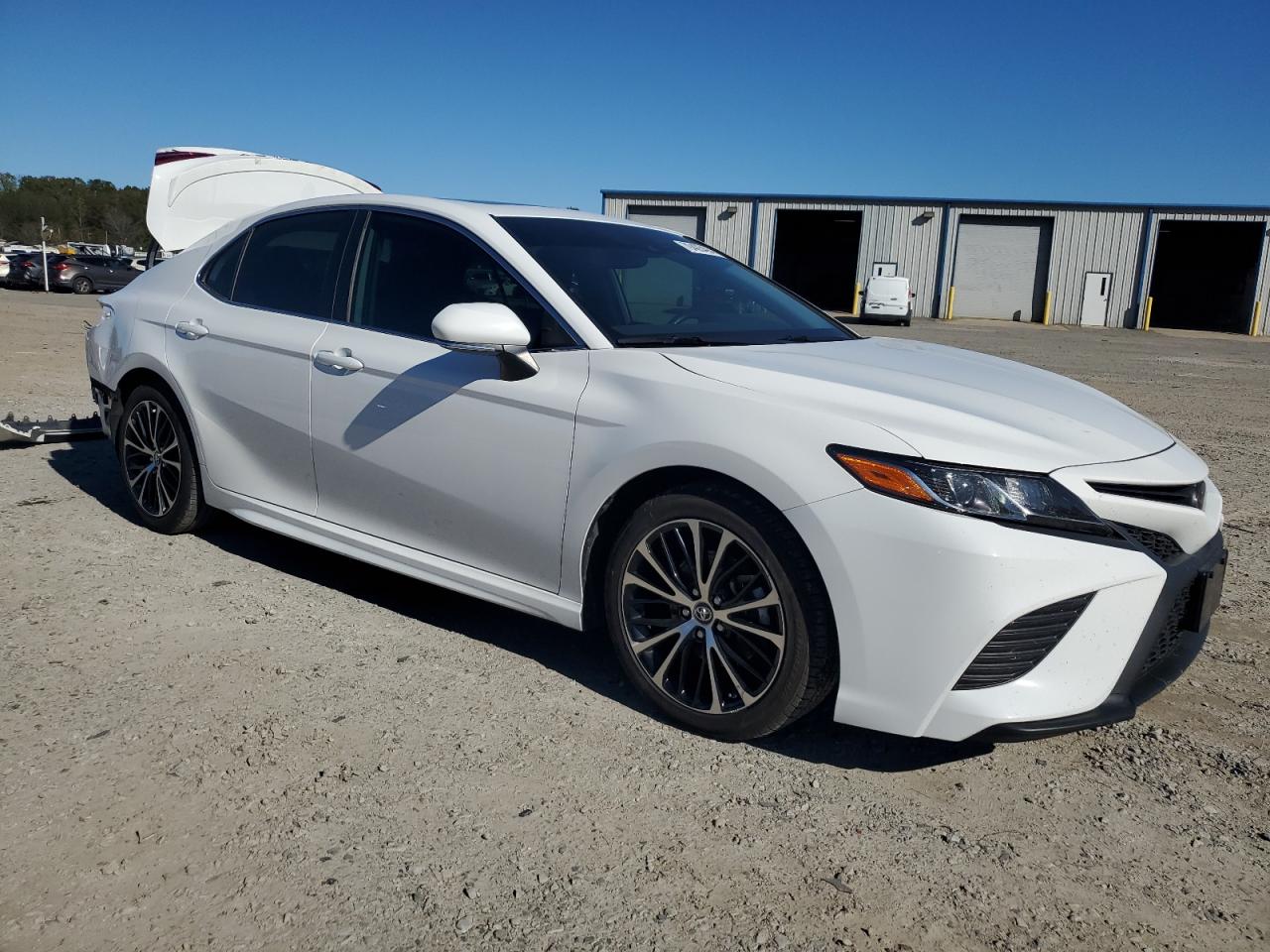 2019 Toyota Camry VIN 4T1B11HK5KU841501 Copart auction photo, rear end / minor dent/scratches damage thumbnail 4