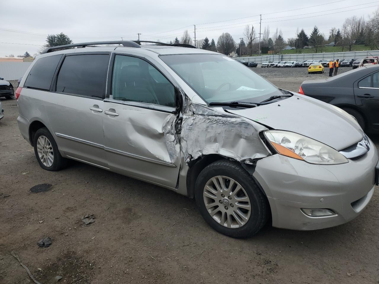 2008 Toyota Sienna VIN 5TDBK22C58S014426 Copart auction photo, side / front end damage thumbnail 4