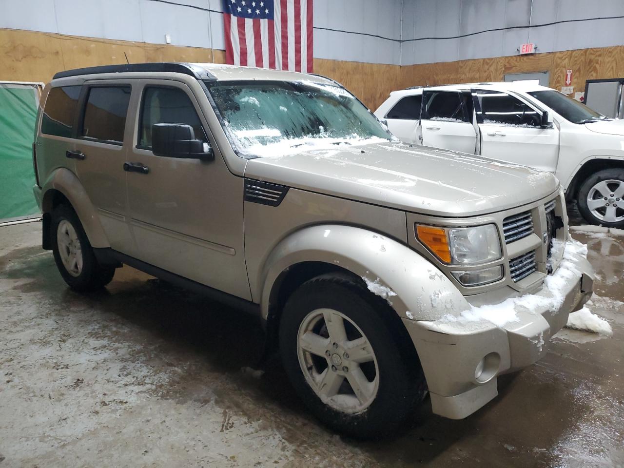2010 Dodge Nitro VIN 1D4PU5GK8AW124381 Copart auction photo, front end / minor dent/scratches damage thumbnail 4