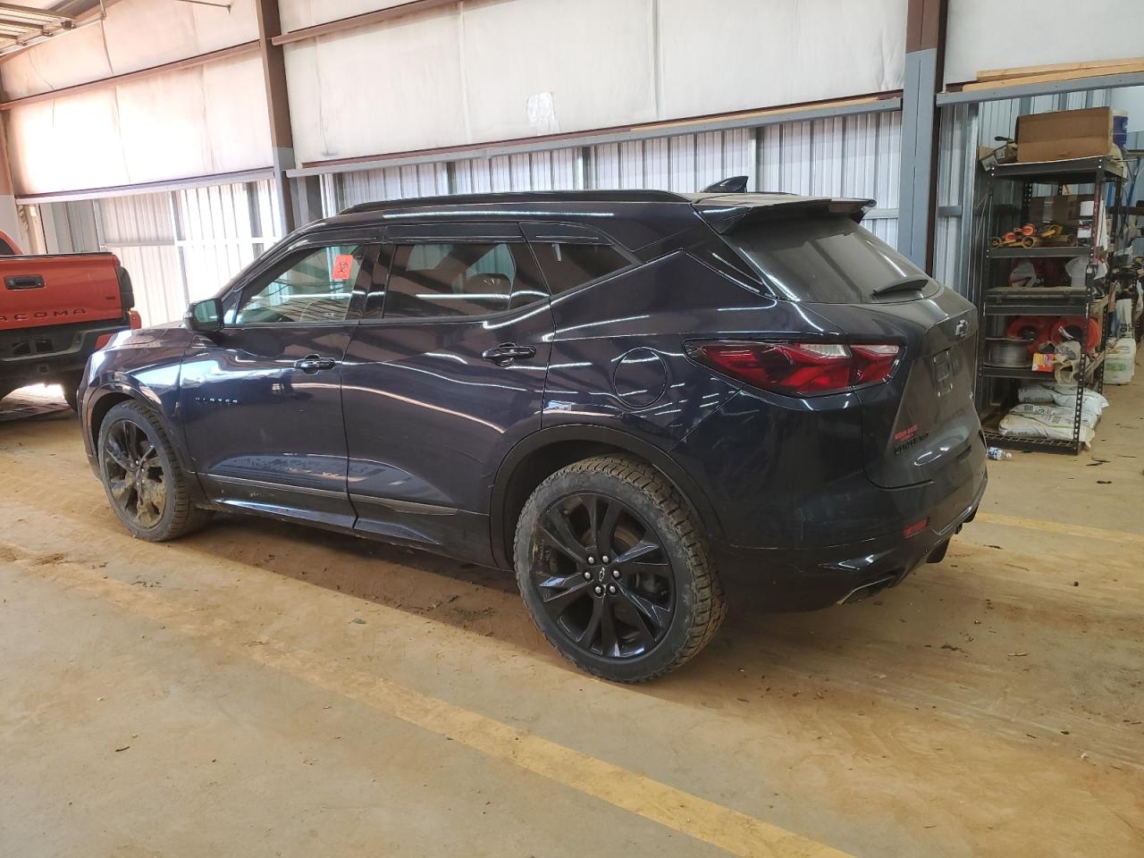 2020 Chevrolet Blazer VIN 3GNKBKRS2LS567270 Copart auction photo, water/flood / front end damage thumbnail 2