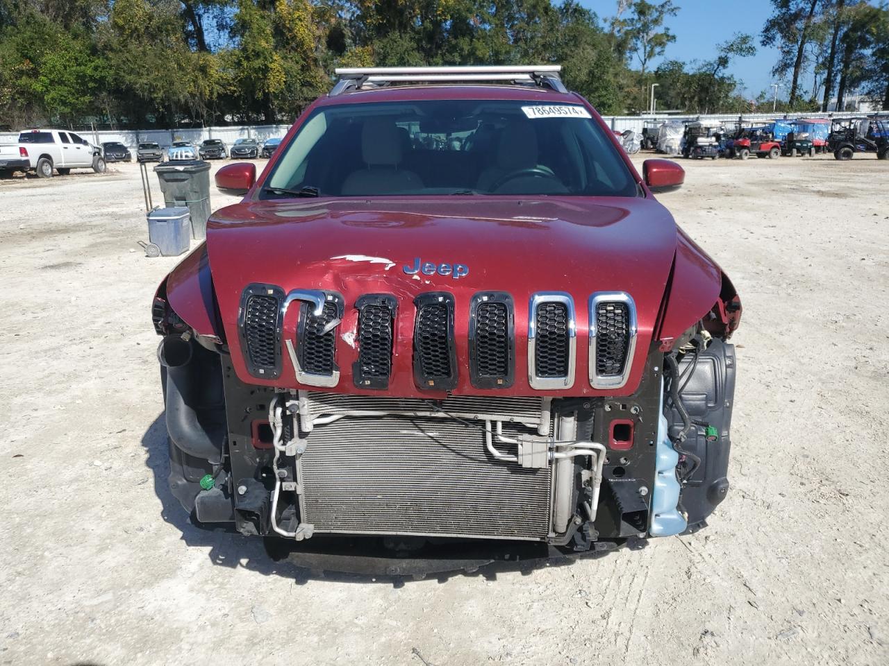 2017 Jeep Grand Cherokee VIN 1C4PJLCS4HW653546 Copart auction photo, front end / minor dent/scratches damage thumbnail 5