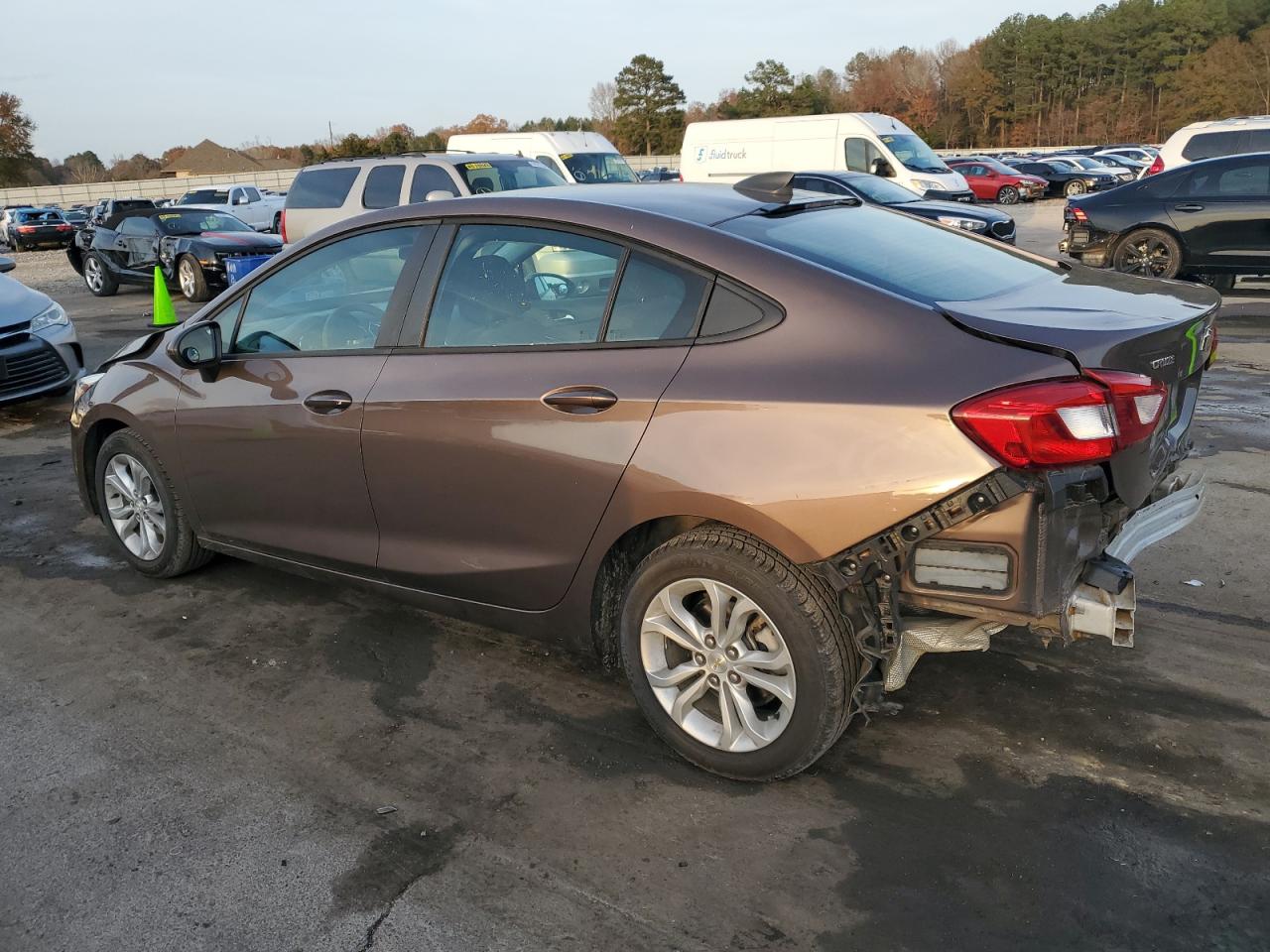 2019 Chevrolet Cruze VIN 1G1BC5SM7K7121818 Copart auction photo, all over damage thumbnail 2