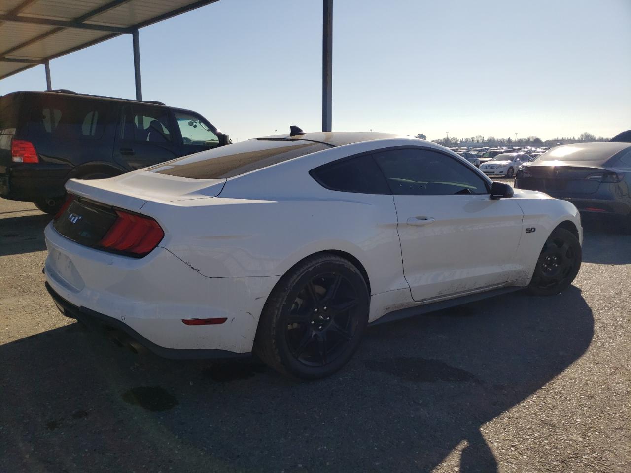 2020 Ford Mustang VIN 1FA6P8CF2L5183029 Copart auction photo, front end / side damage thumbnail 3