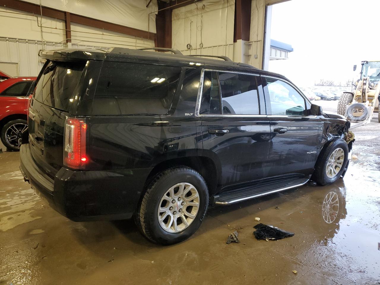 2015 GMC Yukon VIN 1GKS2BKC5FR539339 Copart auction photo, front end / side damage thumbnail 3