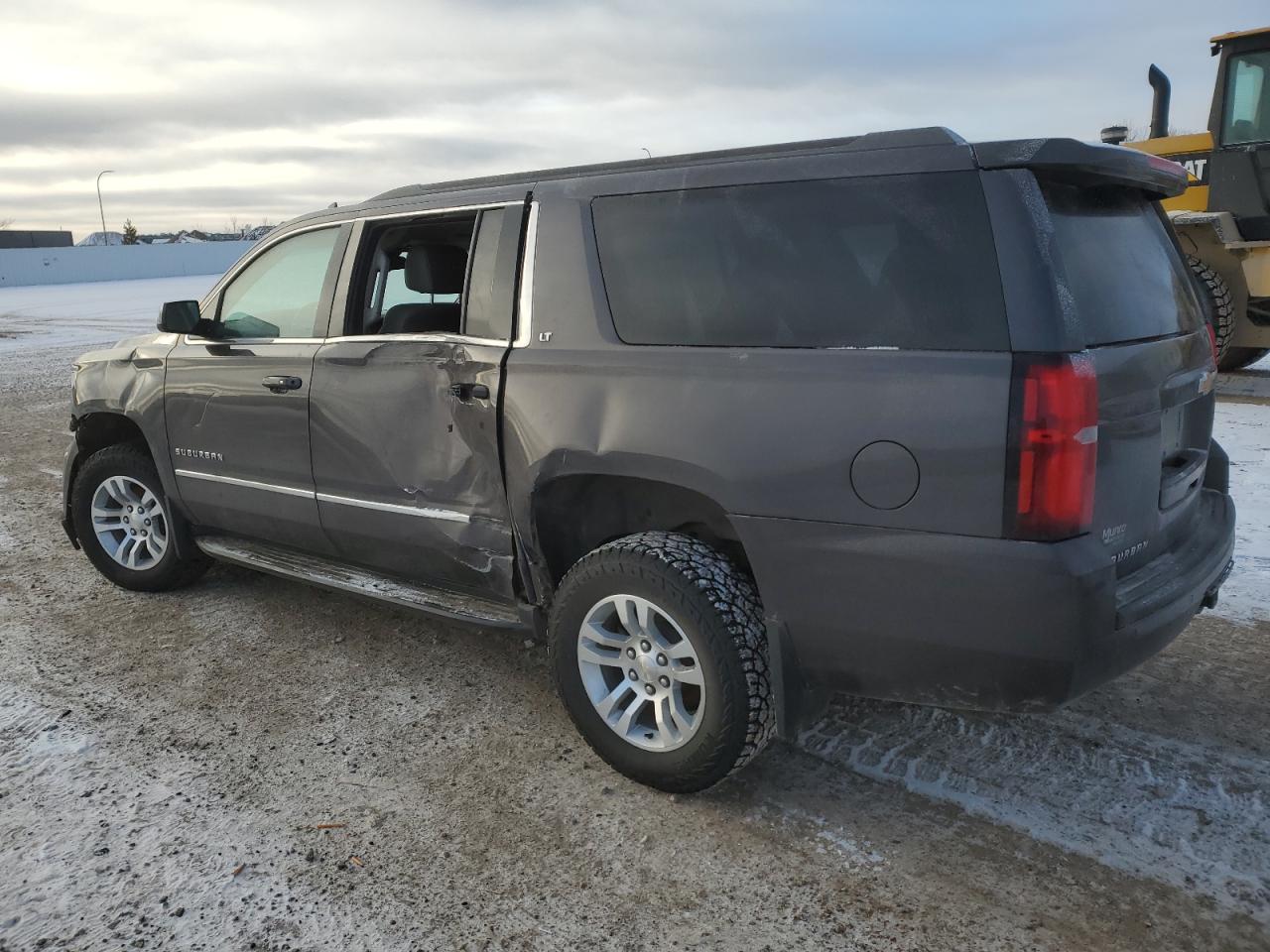 2018 Chevrolet Suburban VIN 1GNSKHKC1JR289922 Copart auction photo, all over / undercarriage damage thumbnail 2