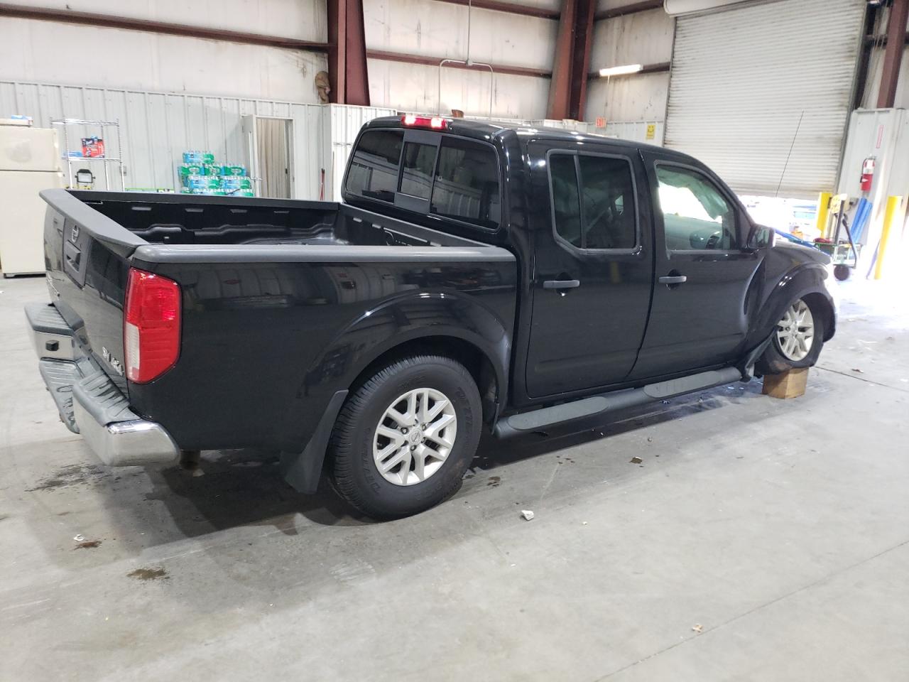 2018 Nissan Navara (Frontier) VIN 1N6AD0EV0JN746141 Copart auction photo, front end damage thumbnail 3