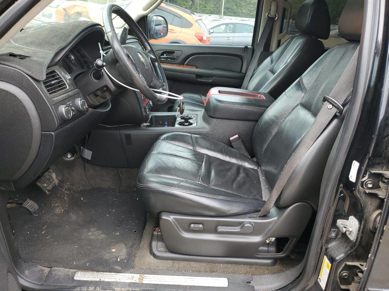 2007 Chevrolet Suburban VIN 3GNFK16307G100656 Copart auction photo, all over damage thumbnail 7