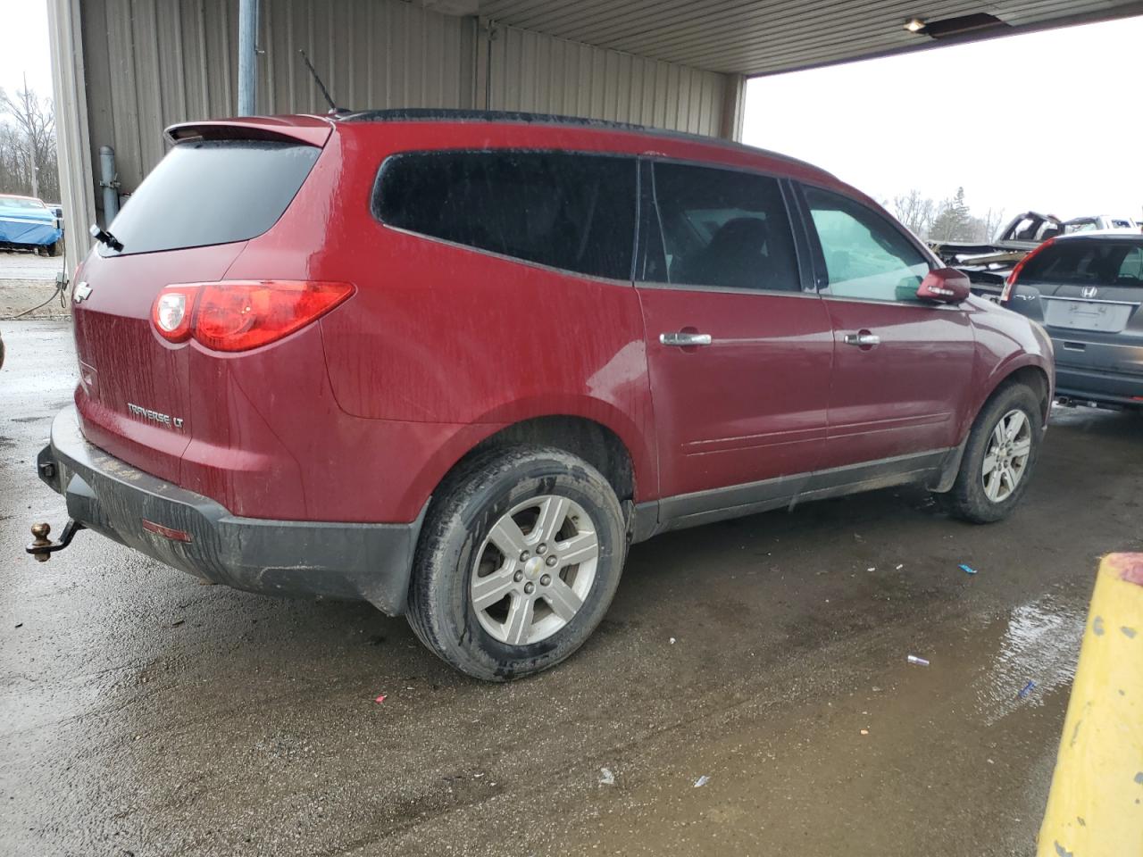 2011 Chevrolet Traverse VIN 1GNKRGED9BJ337600 Copart auction photo, front end damage thumbnail 3