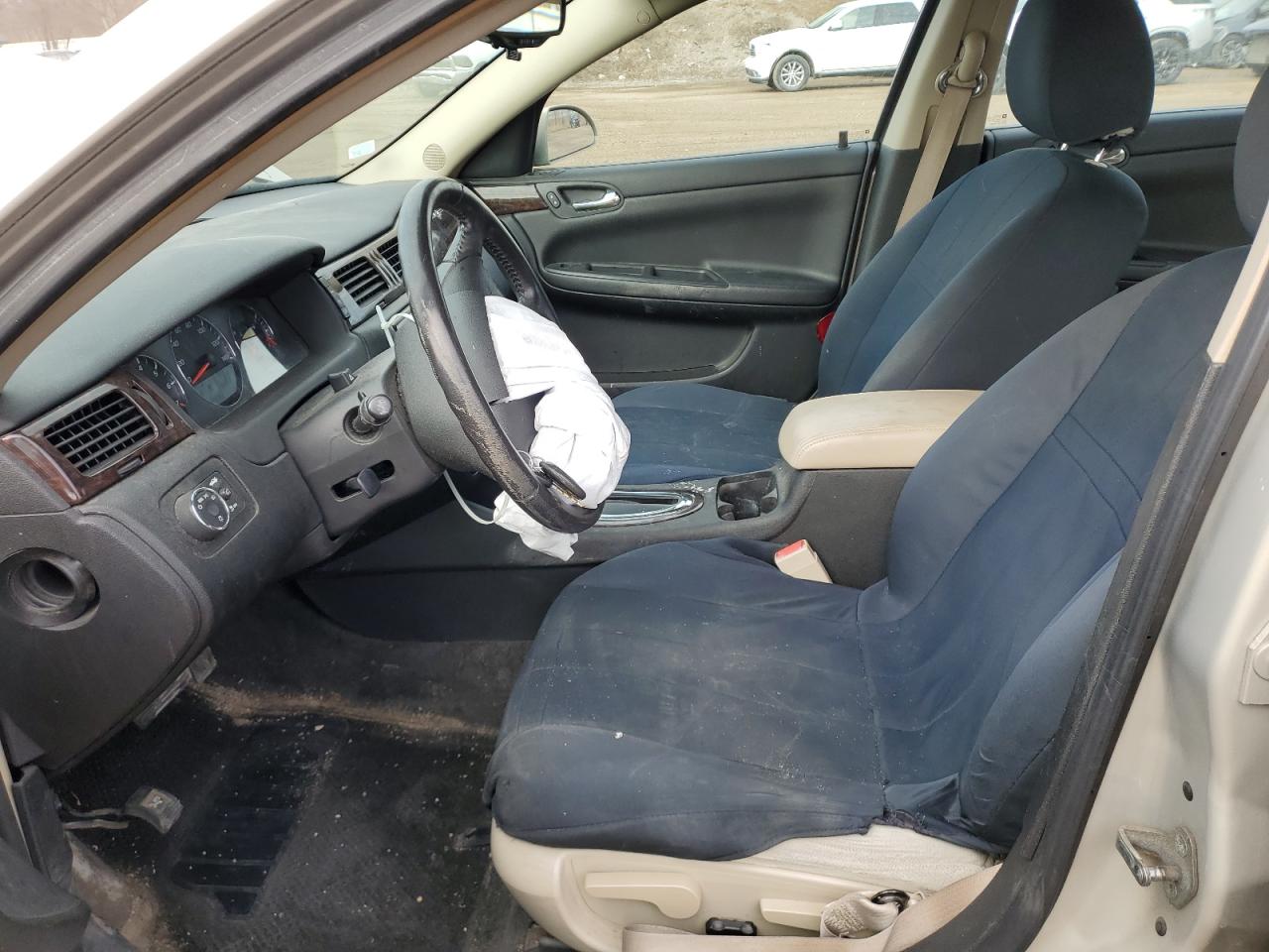 2012 Chevrolet Impala VIN 2G1WB5E3XC1117512 Copart auction photo, front end / side damage thumbnail 7