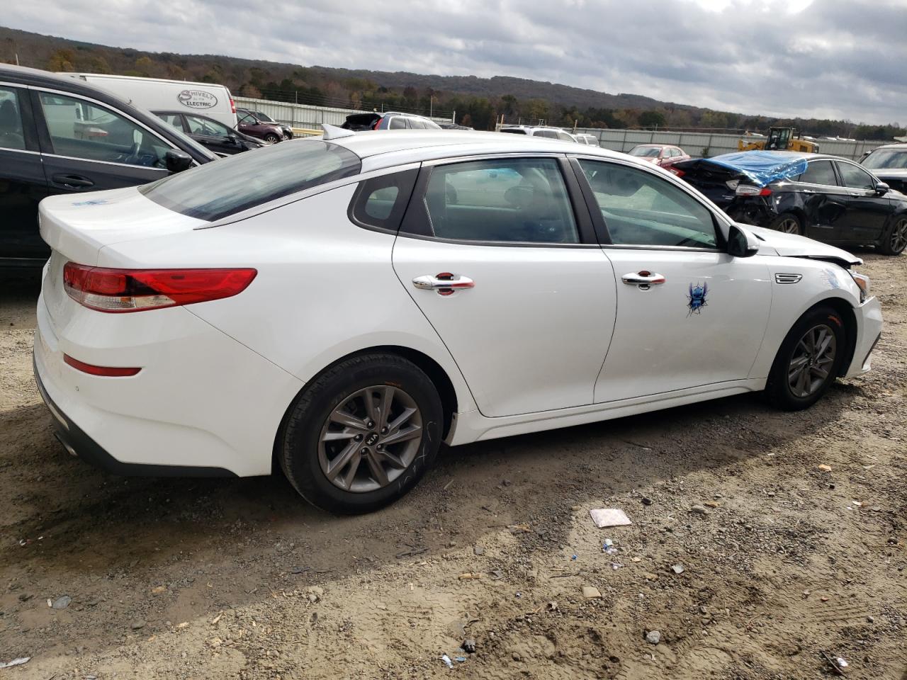 2020 KIA Optima VIN 5XXGT4L37LG395607 Copart auction photo, front end / side damage thumbnail 3