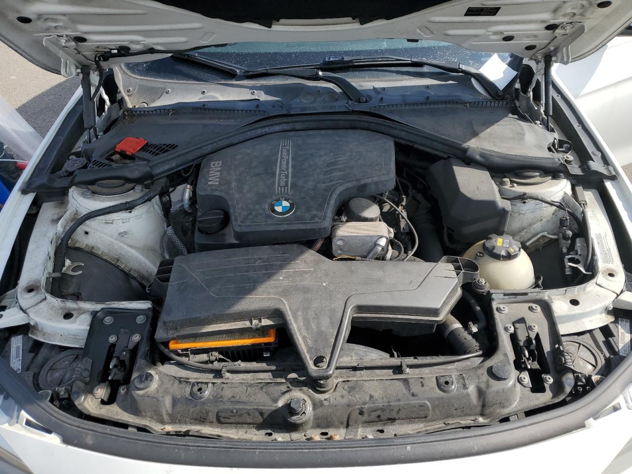 2015 BMW 3er VIN WBA3B5C54FF961330 Copart auction photo, water/flood / minor dent/scratches damage thumbnail 11