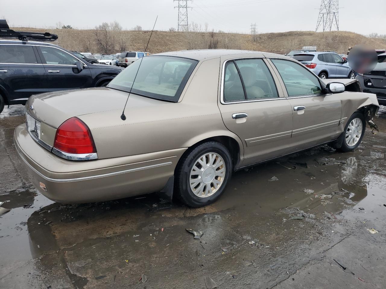 2005 Ford Crown Victoria VIN 2FAFP74W05X122403 Copart auction photo, front end / hail damage thumbnail 3