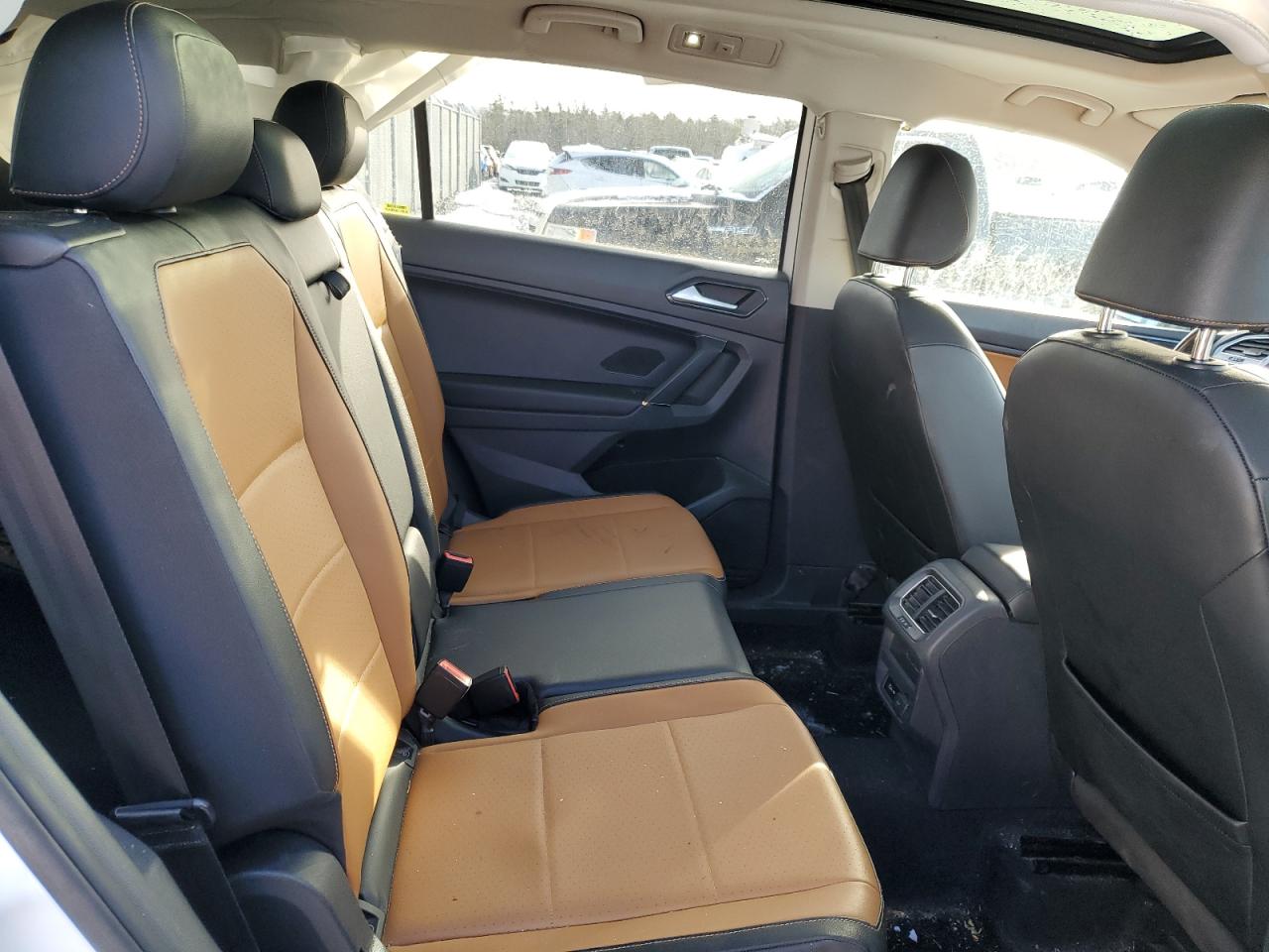 2018 Volkswagen Tiguan VIN 3VV2B7AX1JM124754 Copart auction photo, all over damage thumbnail 11