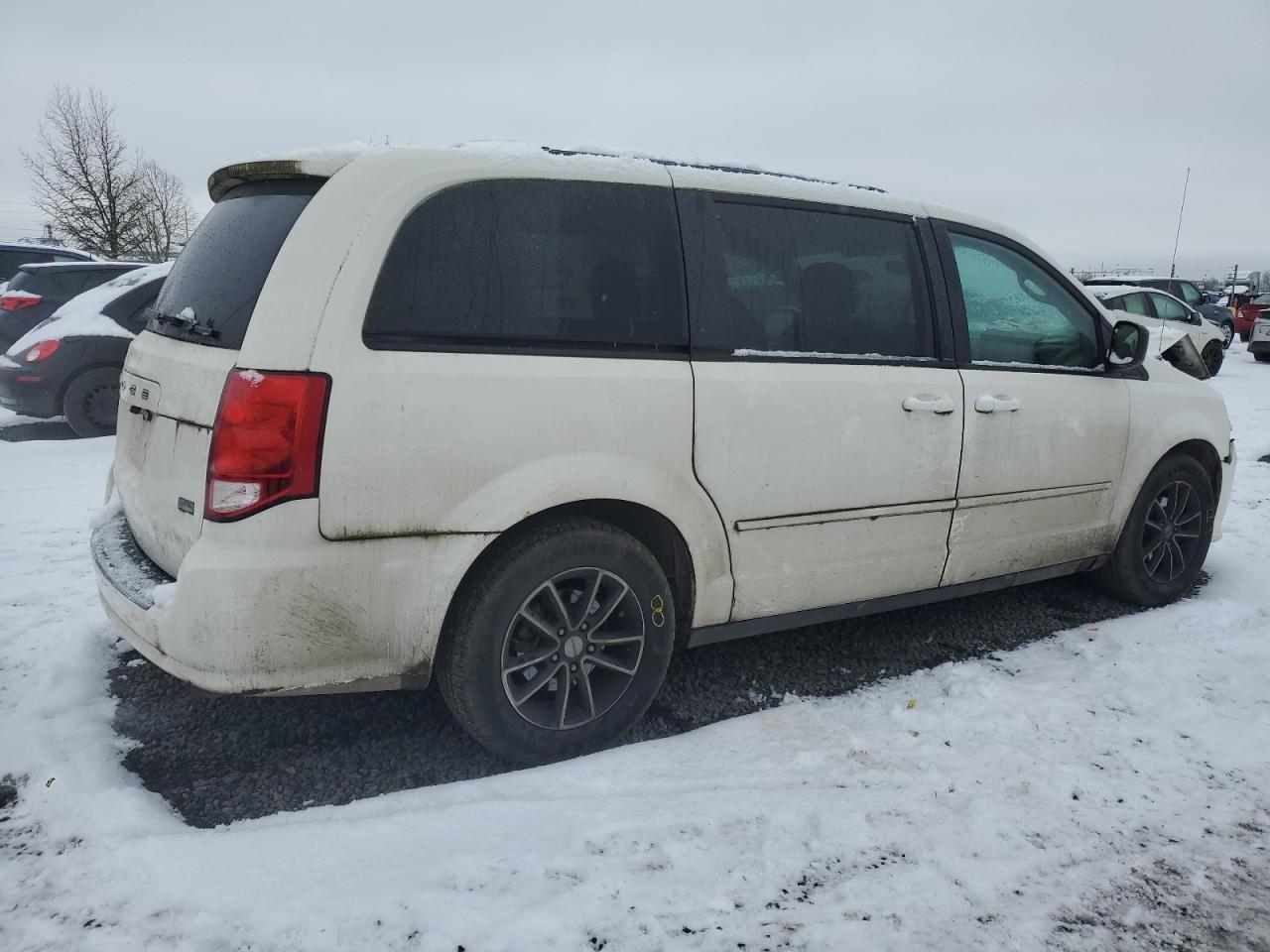2013 Dodge Caravan VIN 2C4RDGBG5DR500441 Copart auction photo, front end damage thumbnail 3