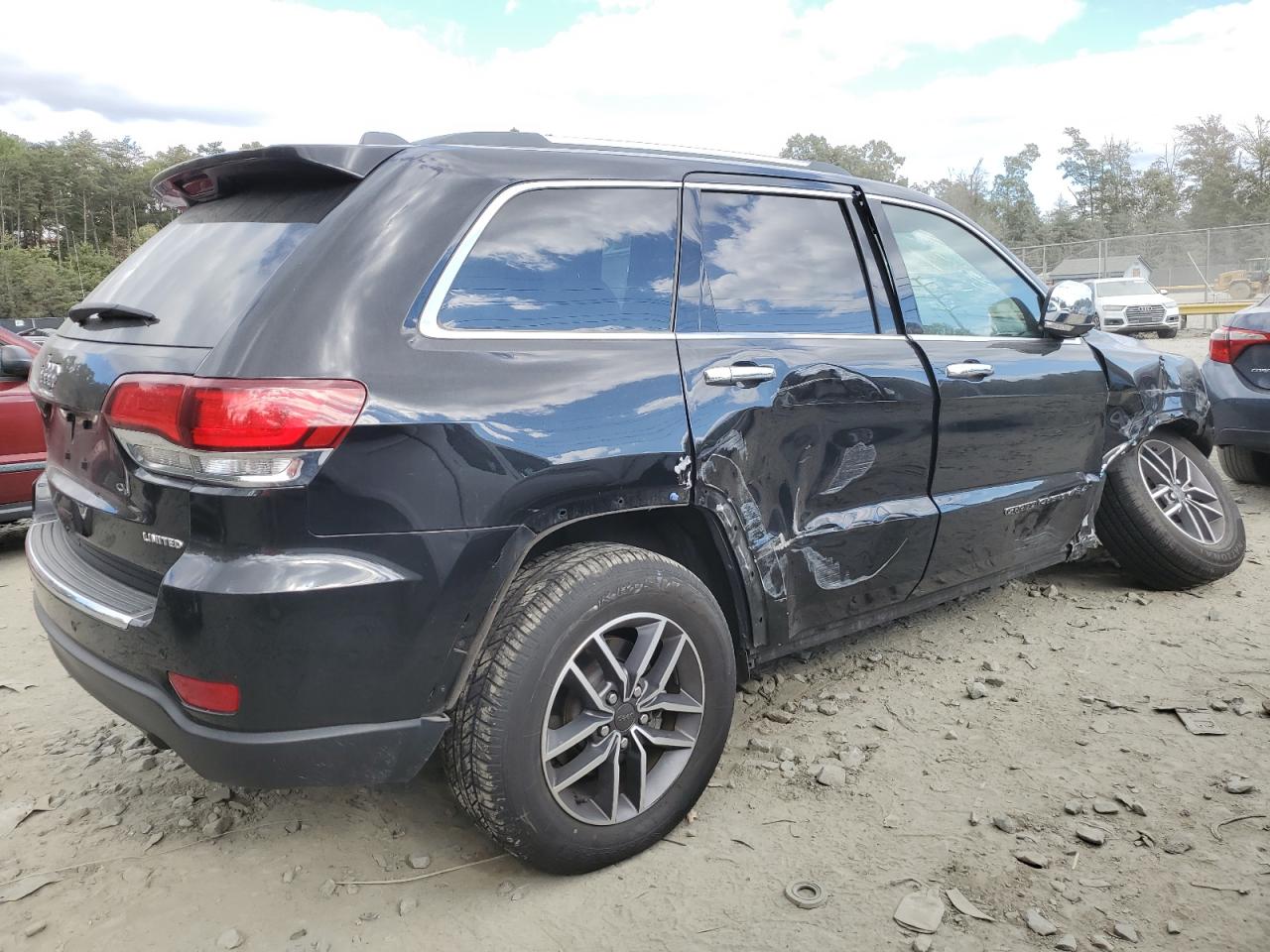 2021 Jeep Grand Cherokee VIN 1C4RJFBG1MC666306 Copart auction photo, front end / side damage thumbnail 3