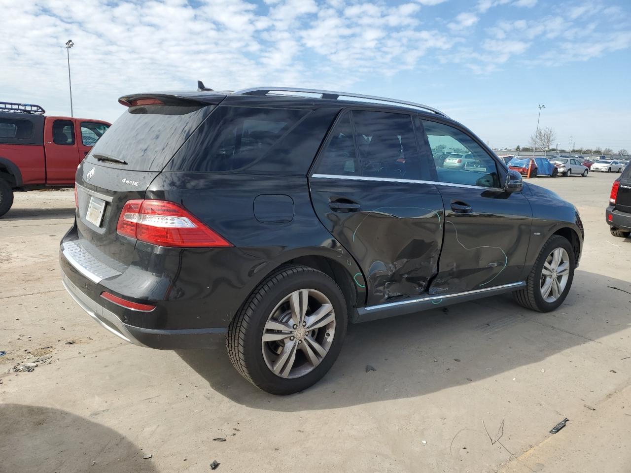 2012 Mercedes-Benz M-klasse VIN 4JGDA5HB7CA022556 Copart auction photo, side damage thumbnail 3