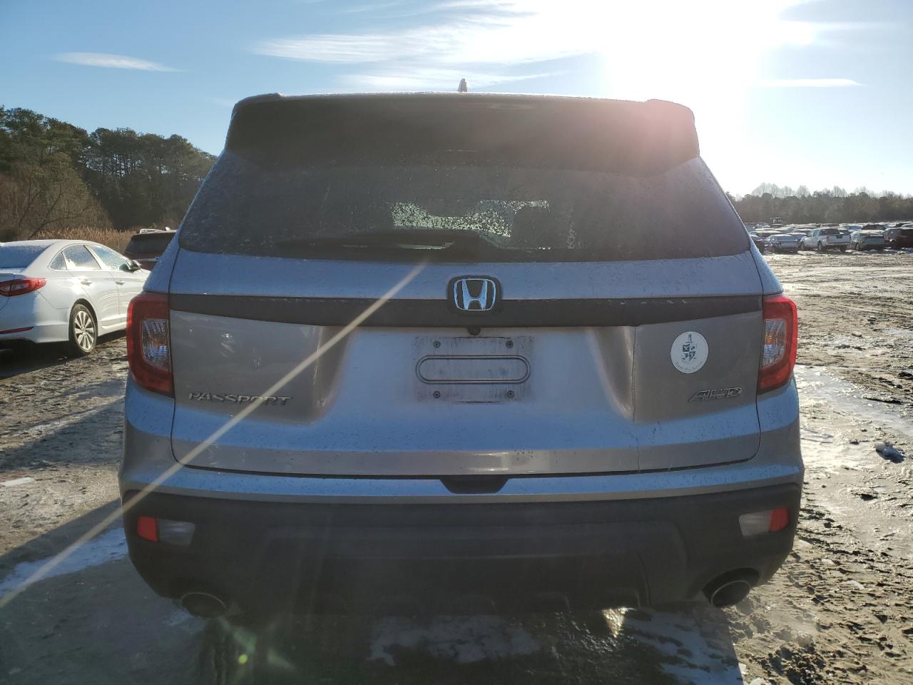 2020 Honda Passport VIN 5FNYF8H54LB008835 Copart auction photo, front end / side damage thumbnail 6