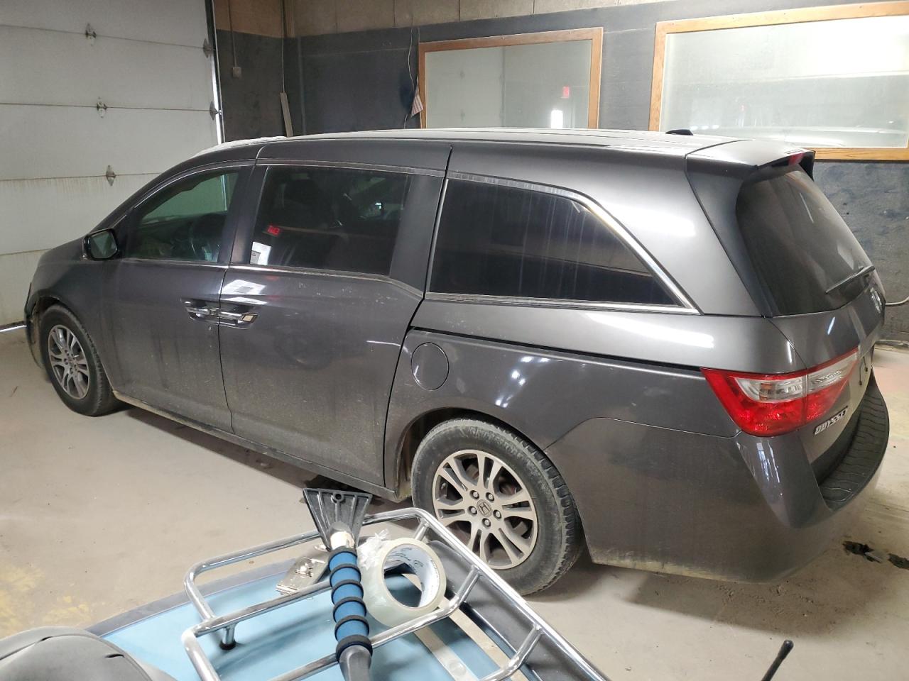 2012 Honda Odyssey VIN 5FNRL5H61CB081813 Copart auction photo, side / minor dent/scratches damage thumbnail 2