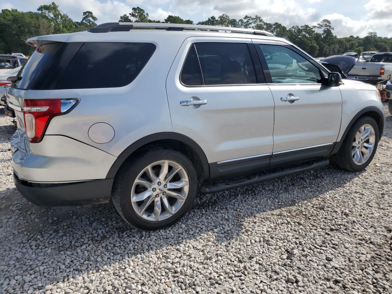 2011 Ford Explorer VIN 1FMHK7D83BGA10985 Copart auction photo, rear end damage thumbnail 3