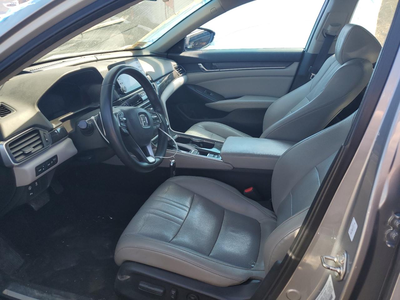 2018 Honda Accord VIN 1HGCV1F97JA071090 Copart auction photo, front end / minor dent/scratches damage thumbnail 7