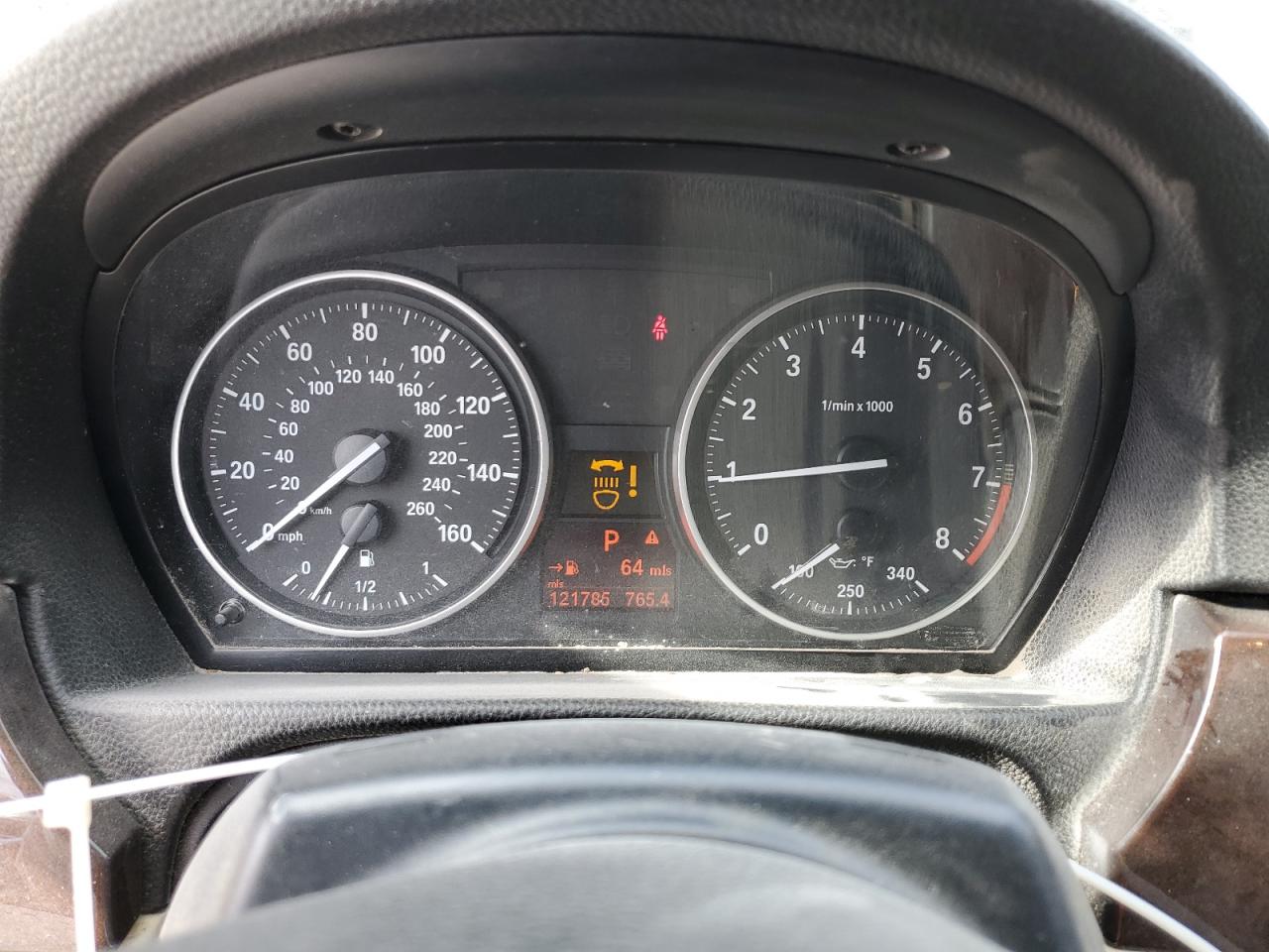 2013 BMW 3er VIN WBADW3C55DJ528011 Copart auction photo, front end / minor dent/scratches damage thumbnail 9