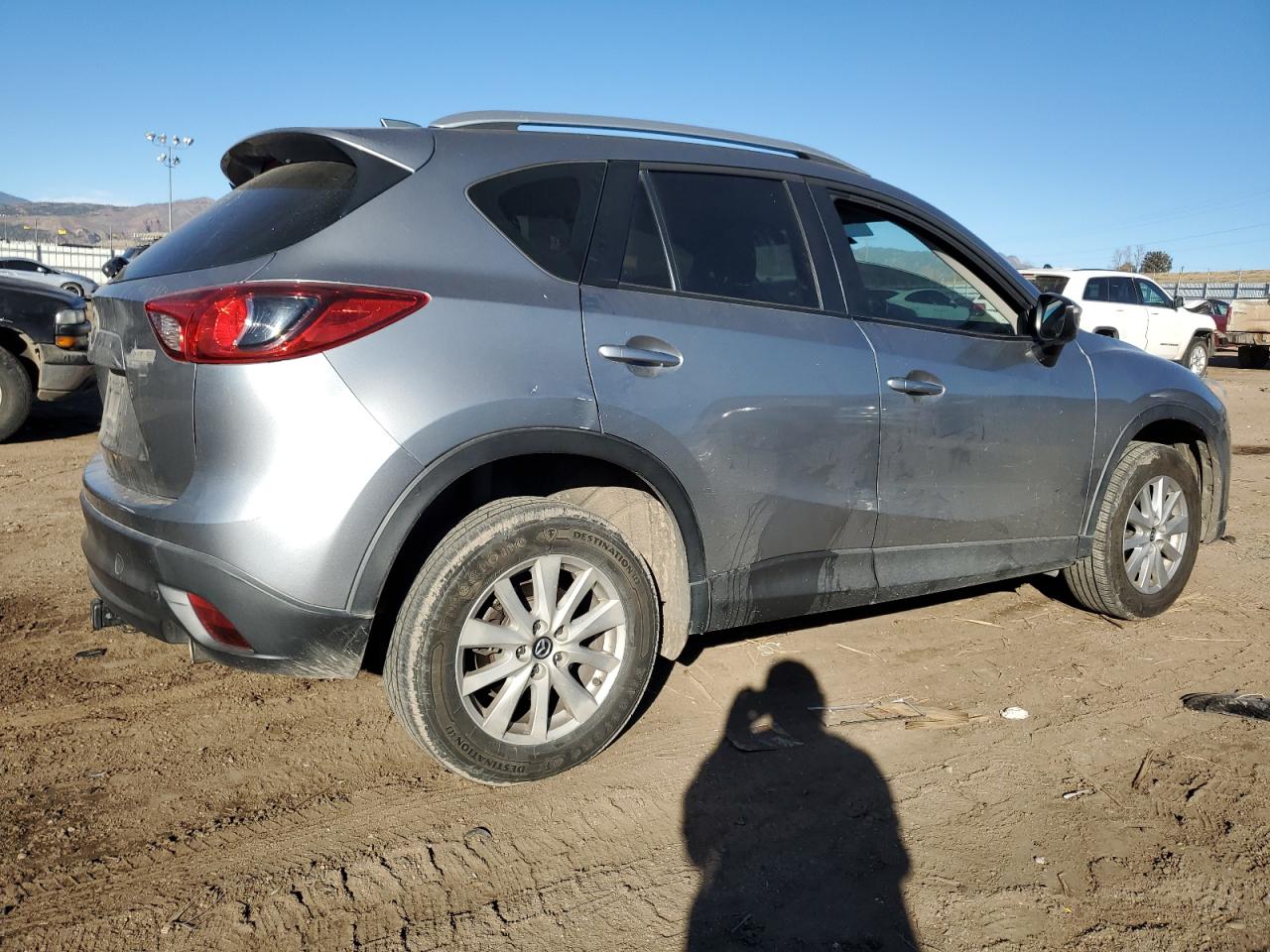 2015 Mazda CX-5 VIN JM3KE4BY4F0492326 Copart auction photo, front end / rear end damage thumbnail 3