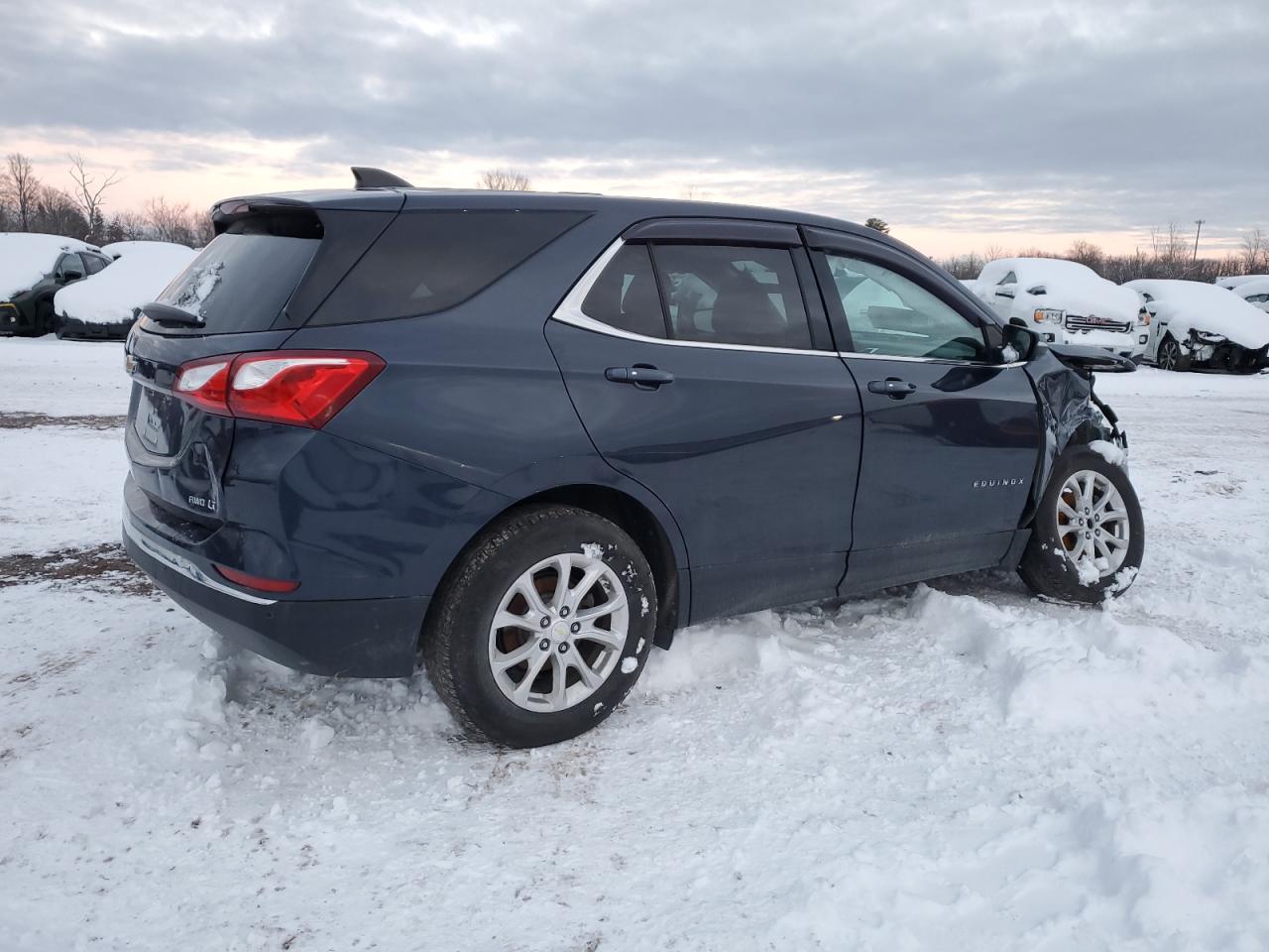 2018 Chevrolet Equinox VIN 3GNAXSEV0JS609302 Copart auction photo, front end / undercarriage damage thumbnail 3