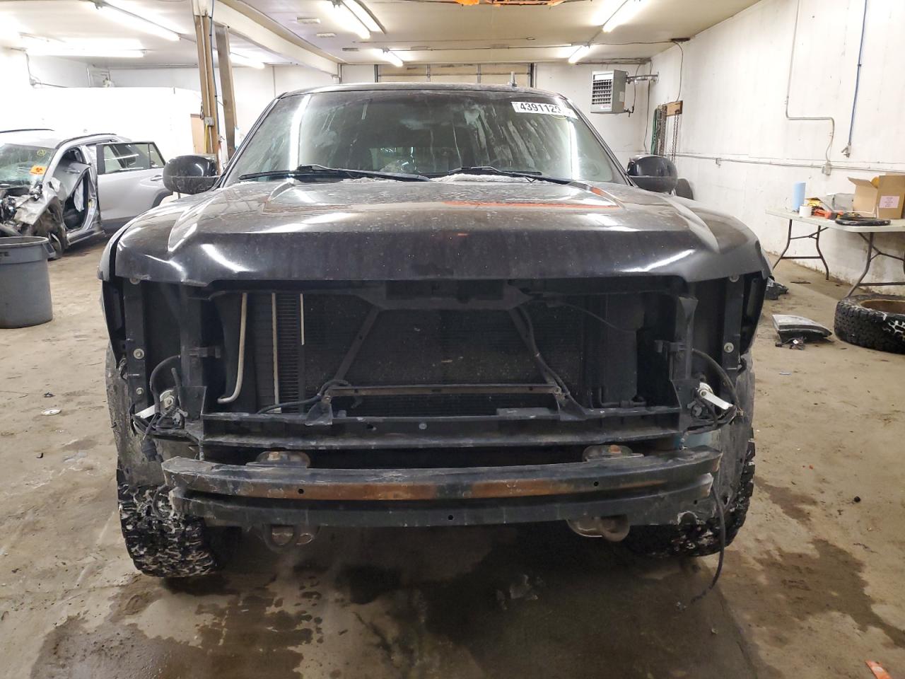 2013 Chevrolet Tahoe VIN 1GNSKBE03DR317920 Copart auction photo, front end / rear end damage thumbnail 5