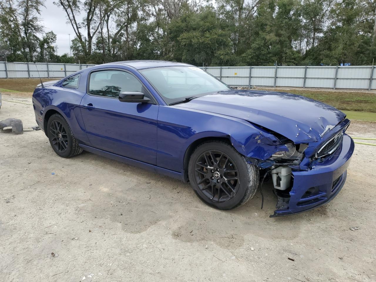 2014 Ford Mustang VIN 1ZVBP8AM4E5267895 Copart auction photo, front end damage thumbnail 4