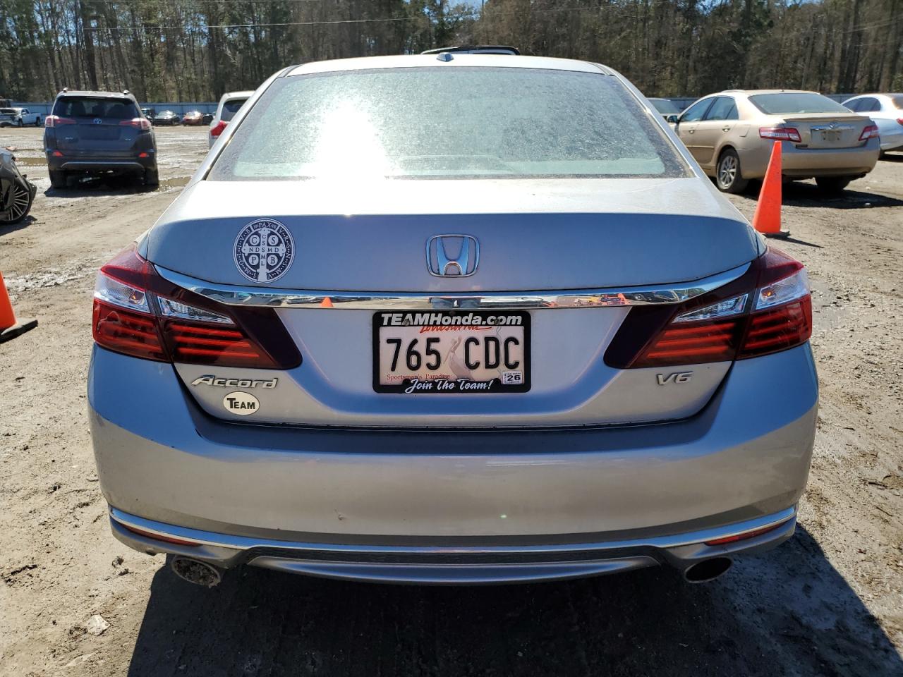 2017 Honda Accord VIN 1HGCR3F82HA031937 Copart auction photo, front end damage thumbnail 6
