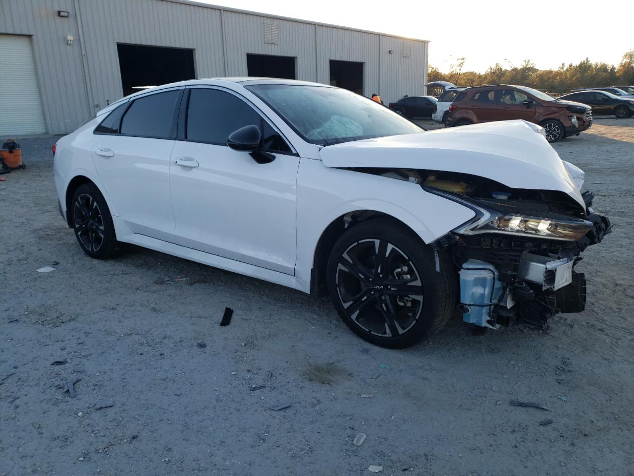 2024 KIA K5 VIN 5XXG64J25RG248678 Copart auction photo, front end / side damage thumbnail 4