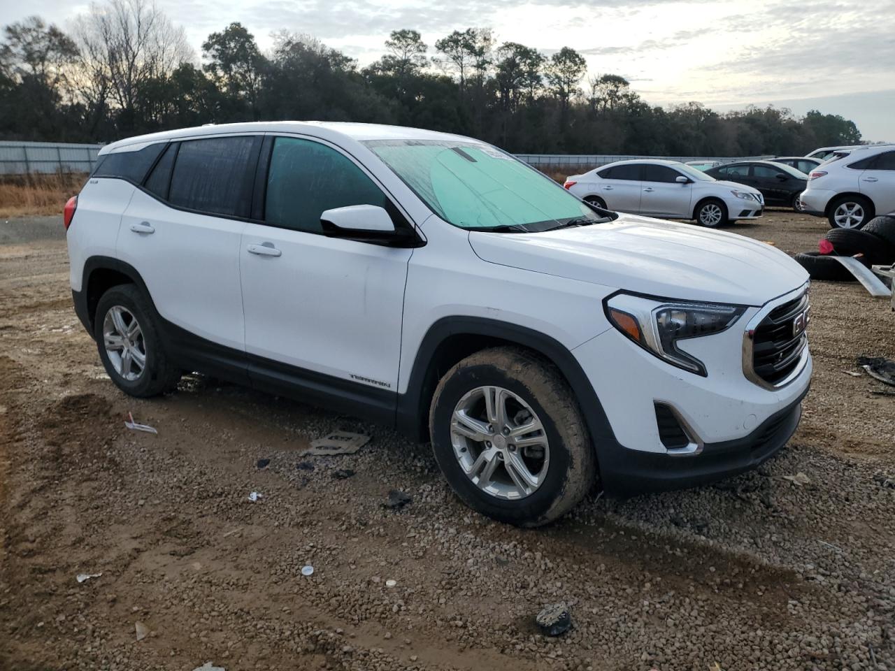 2018 GMC Terrain VIN 3GKALMEV6JL285593 Copart auction photo, front end / side damage thumbnail 4
