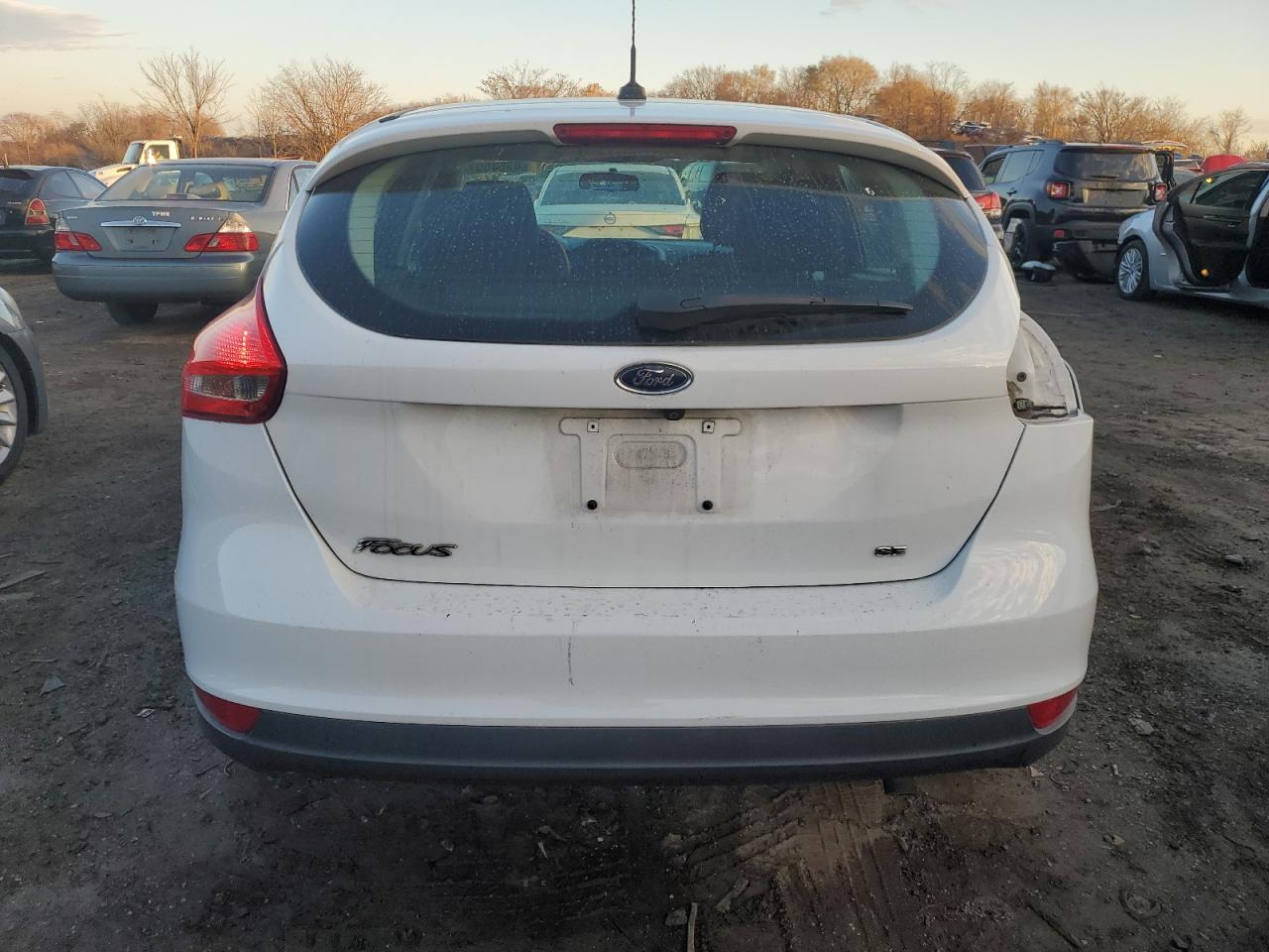 2018 Ford Focus VIN 1FADP3K26JL329823 Copart auction photo, side / rear end damage thumbnail 6