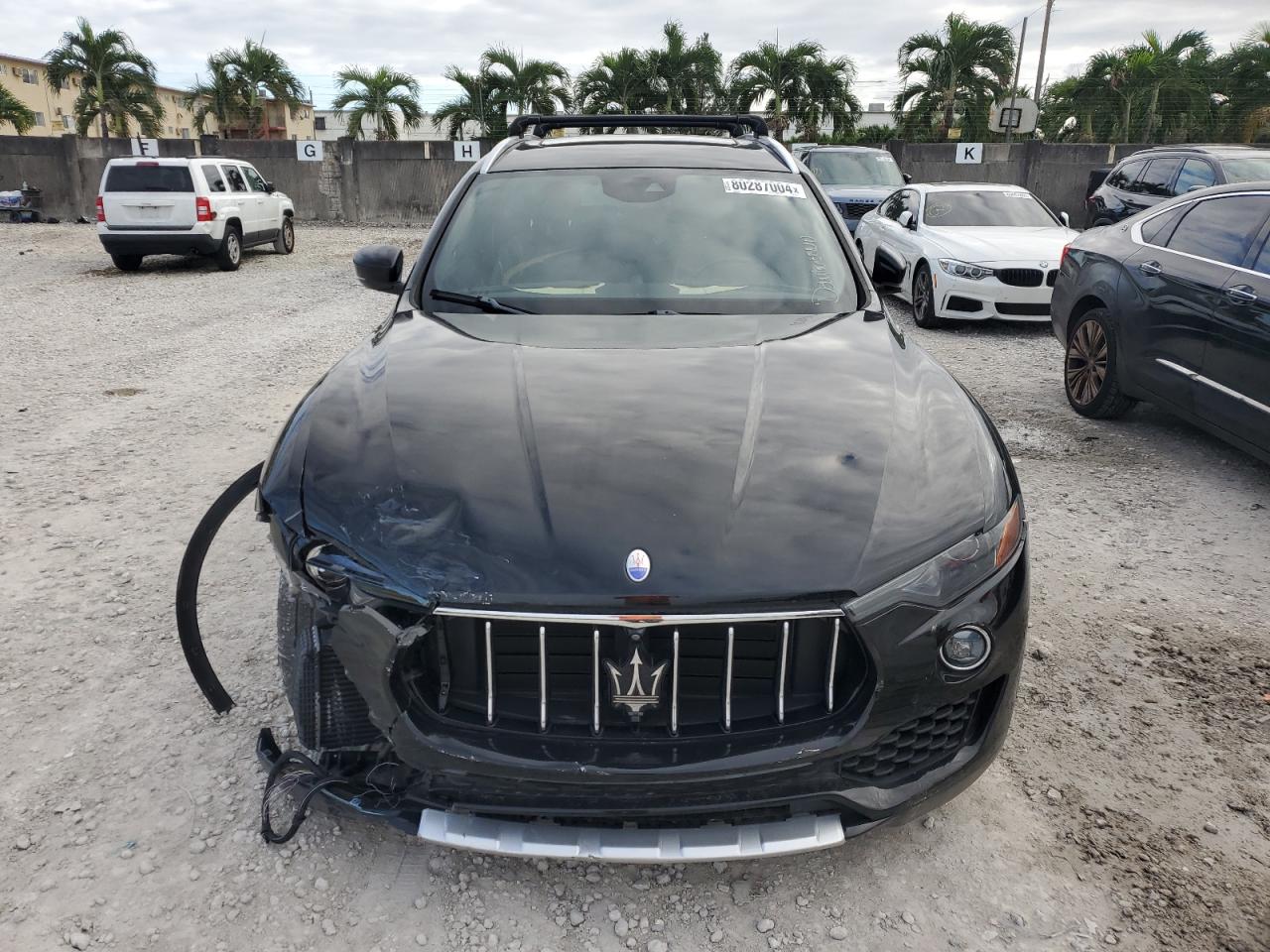 2017 Maserati Levante VIN ZN661XUSXHX237673 Copart auction photo, front end damage thumbnail 5