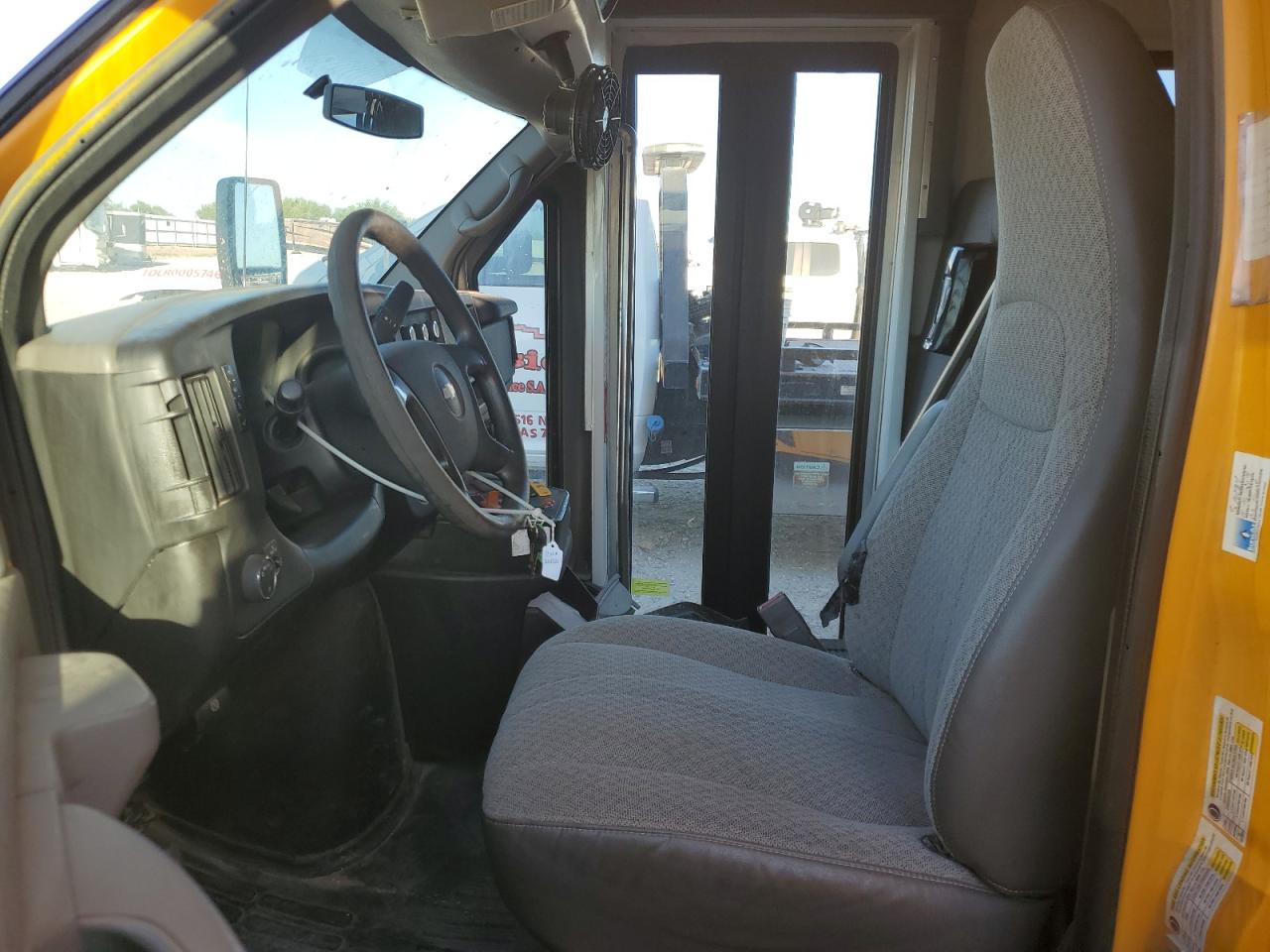 2015 Chevrolet Express VIN 1GB6G5BG4E1201709 Copart auction photo, front end / minor dent/scratches damage thumbnail 7